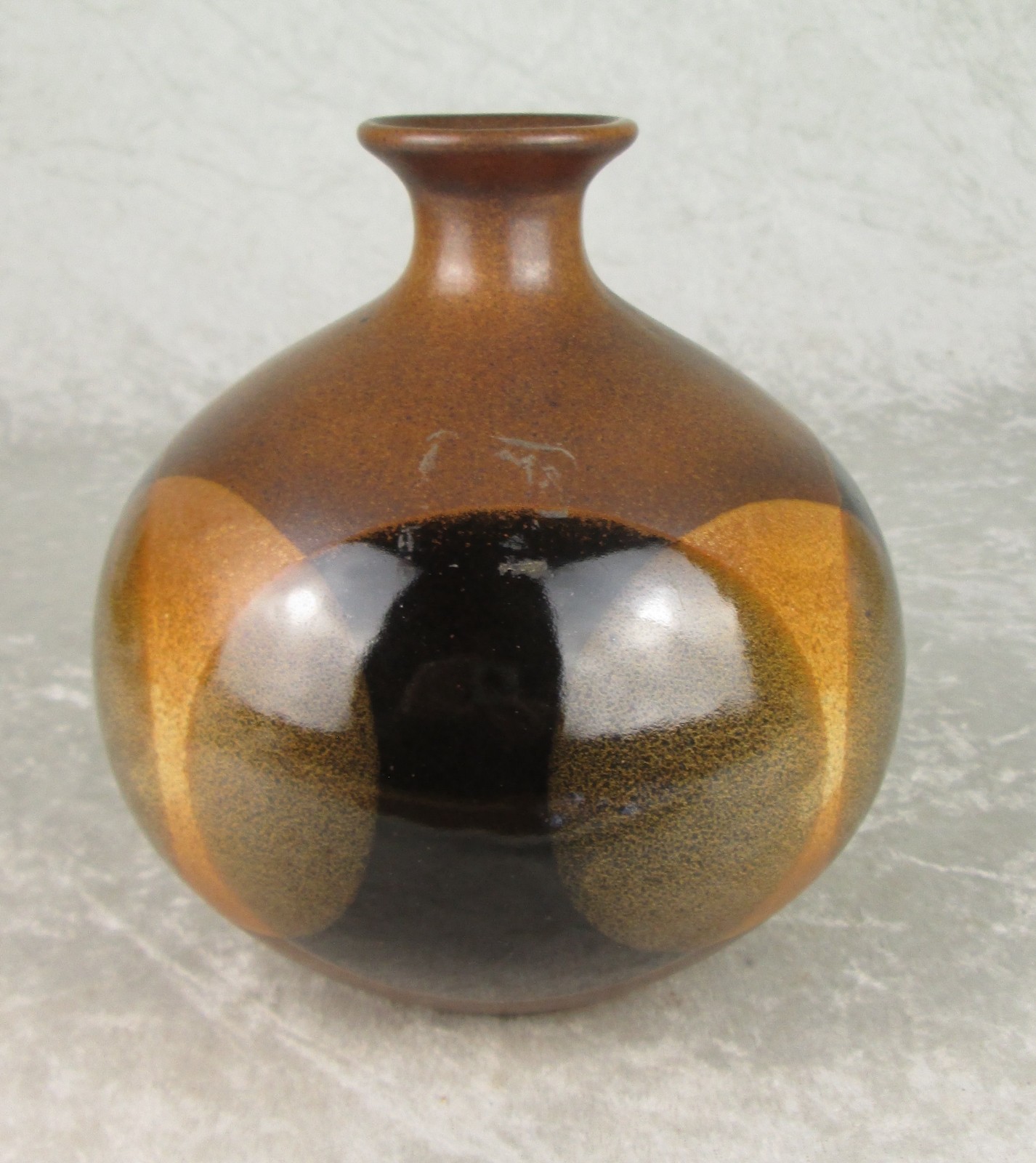 Pottery Craft Overlapping Circles Vase 6-3/8in Tall 6-1/4 Dia Mid Century Modern