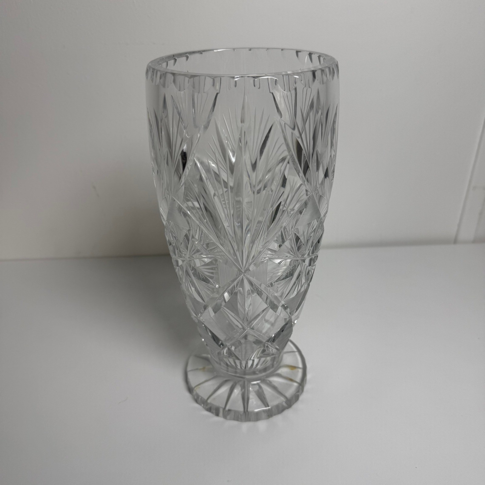 Cut Crystal Vase Pedestal 10.5in Clear Pinwheel Starburst Vintage Decor