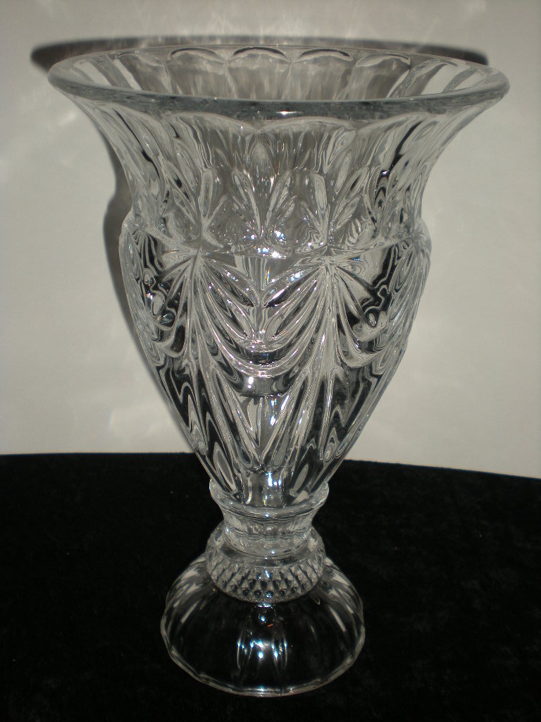Vase Drape Drapery Bouquet Heavy Glass Ribbed Base Large Vtg Piece