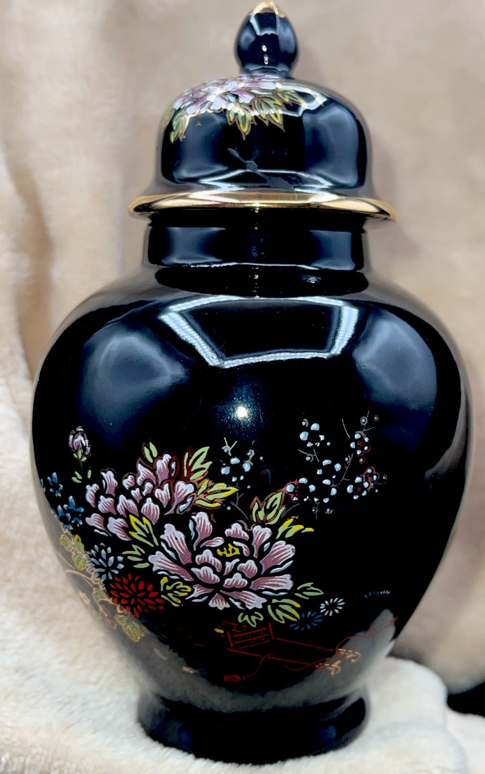 1970’s Imperial Kutani Japanese Jar Urn Black Gold Cart Flowers Hand Painted 6″