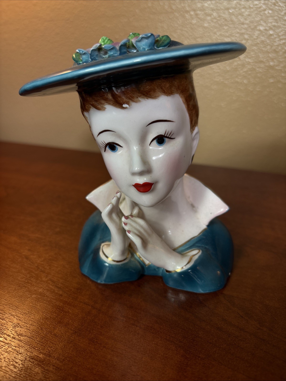Vintage 1950s Lady Head Vase 5.5″ Redhead Large Hat Teal Both Hands Blue Eyes
