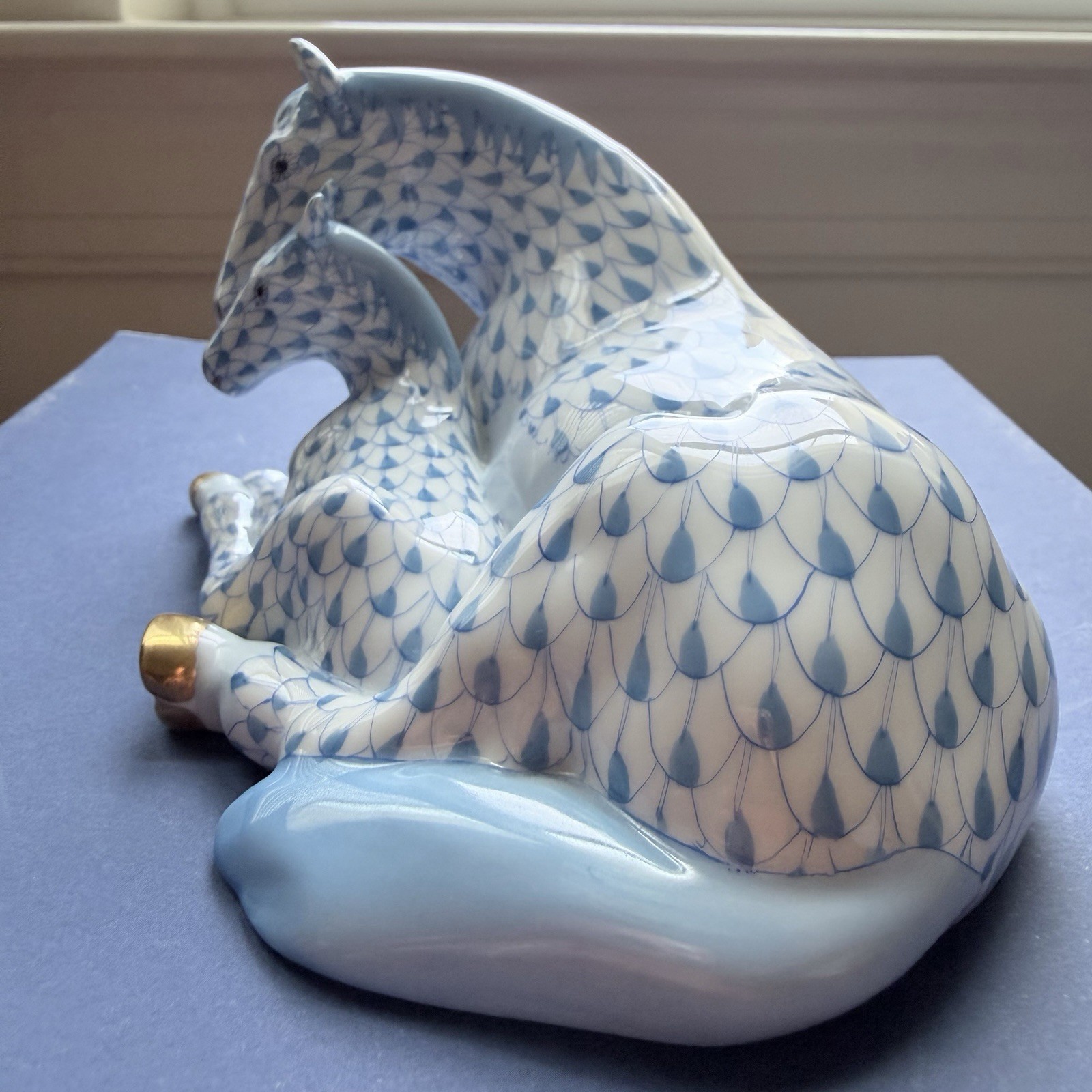 HEREND MARE & FOAL FIGURINE IN SHADED BLUE FISHNET 15560