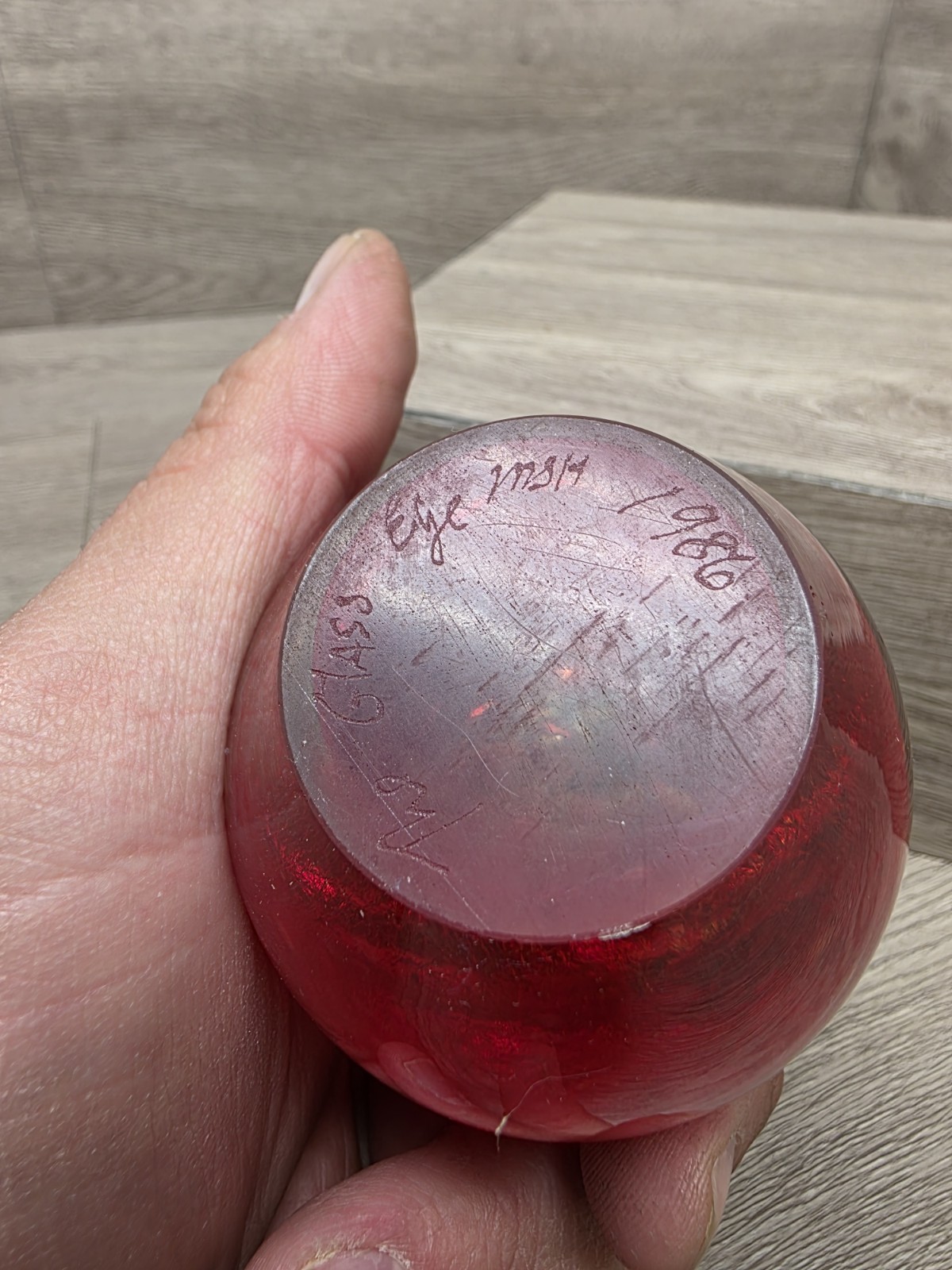Apple Art Glass Paperweight Controlled Bubbles & The Glass Eye MSH 1986 Apple