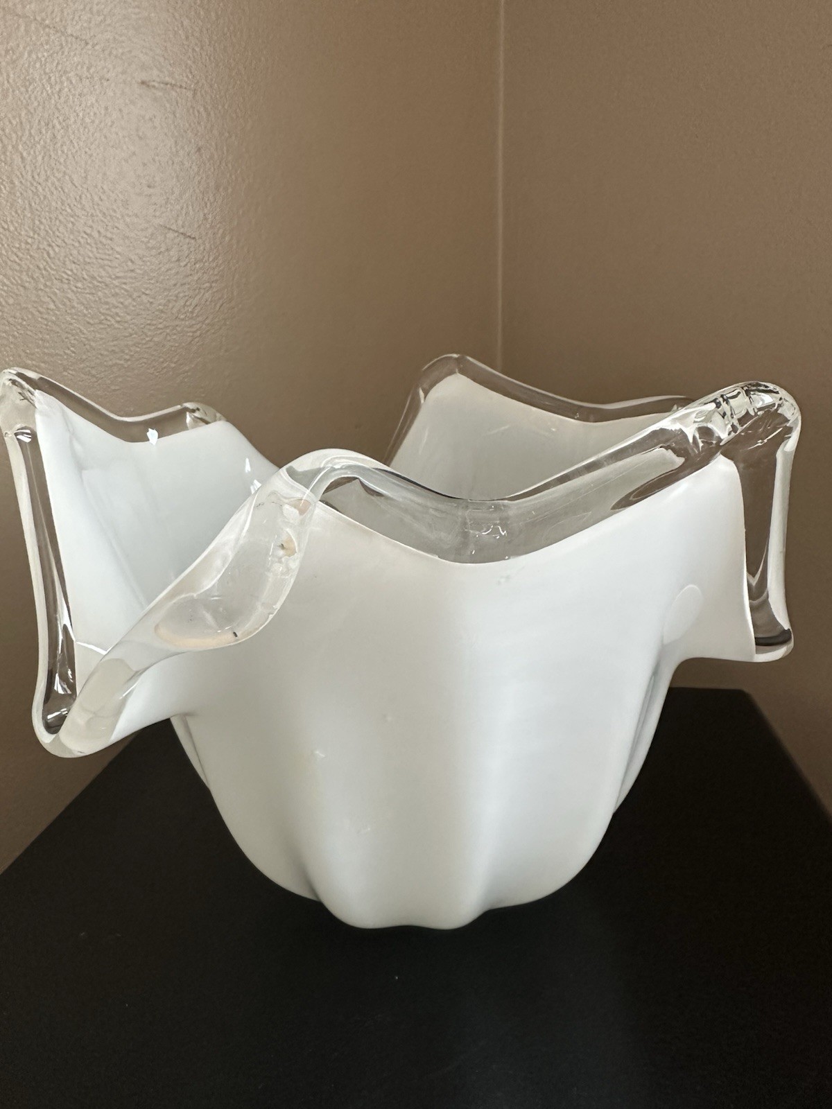 White Murano Hand Blown Cristal Fazzoletto Handkerchief Style Bowl Made in Italy