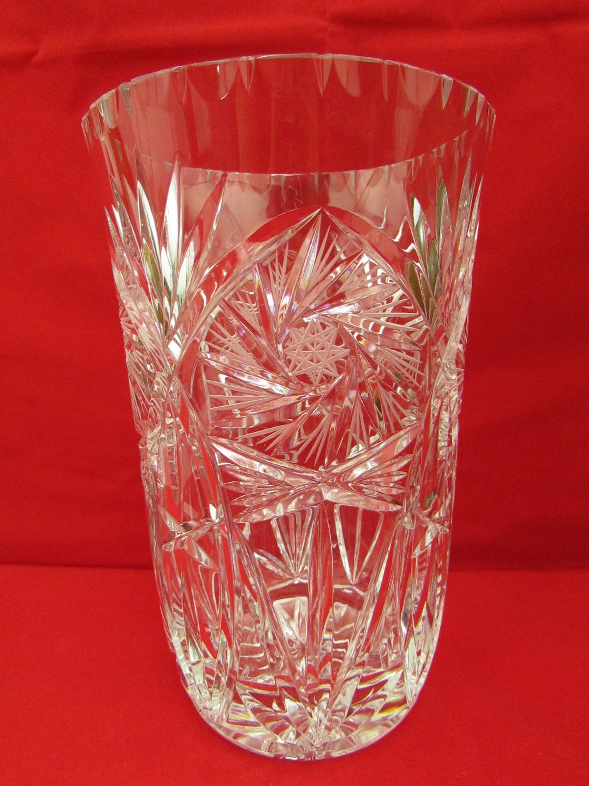 Czech Bohemia 24% Lead Crystal Vase Pinwheel Starburst Hand Cut 9.25″ Tall