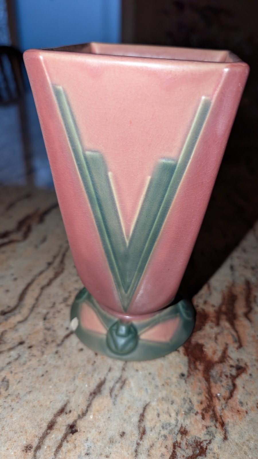 ANTIQUE USA ART DECO c. 1928 ROSEVILLE FUTURA POTTERY VICTORY FLOWER VASE #399-7
