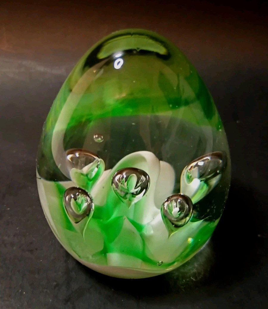Vtg Art Glass Egg Shaped Green Clear Bubbles Paperweight 2 1/4 Inch