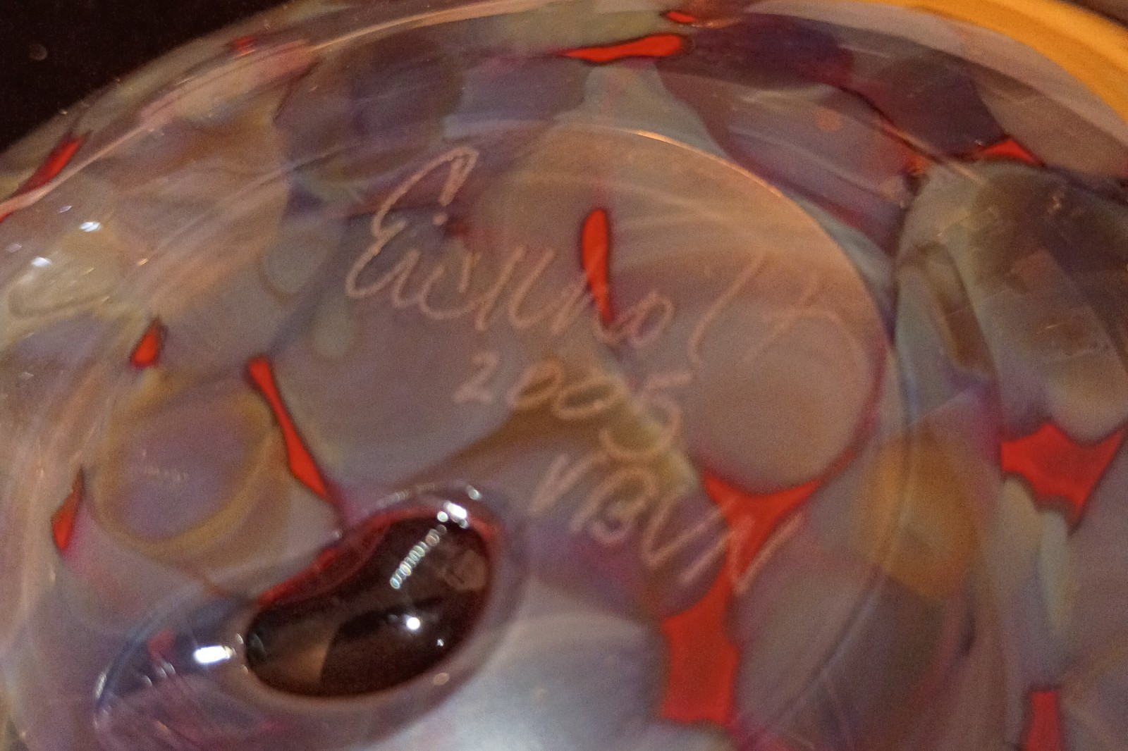 2005 Large Signed Robert Eickholt Red Confetti Wavy Art Glass Vase/Bowl