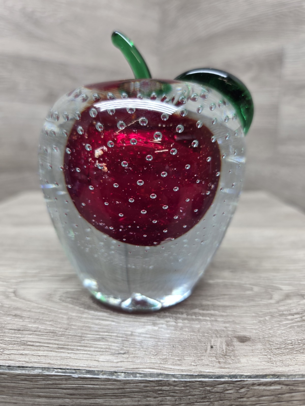 Apple Art Glass Paperweight Controlled Bubbles & The Glass Eye MSH 1986 Apple