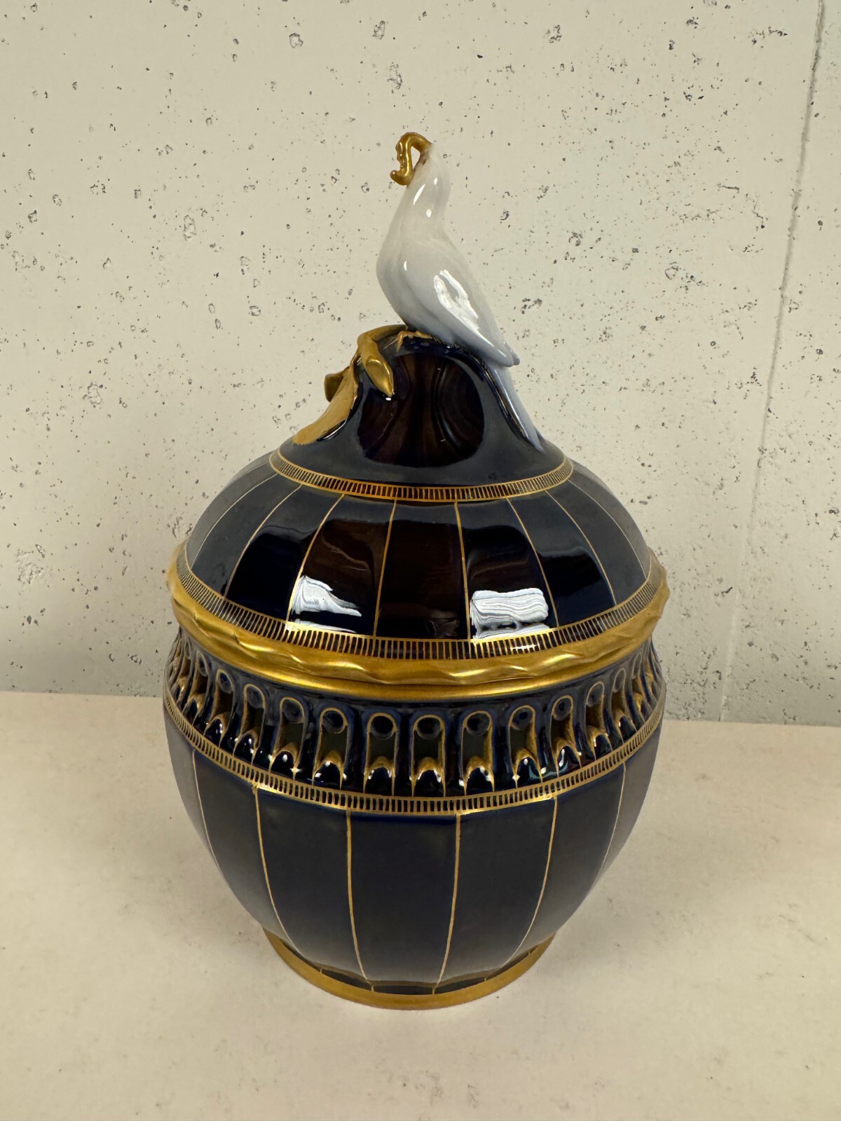 Vtg Antique Bing & Grondahl Cobalt & Gold Porcelain Potpourri Vase w Bird on Top