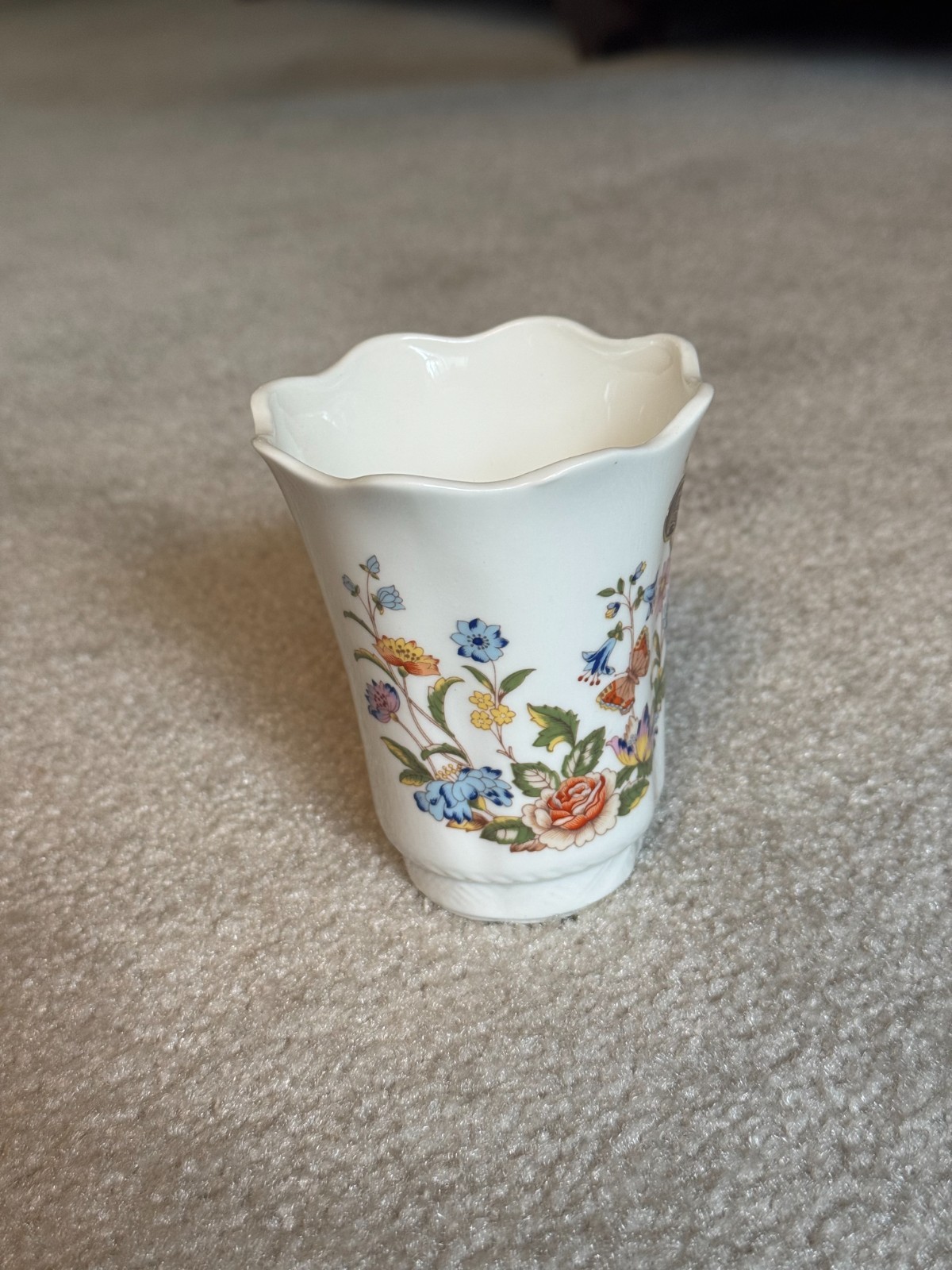 Aynsley Cottage Garden Small Fluted Vase Fine Bone China England Floral