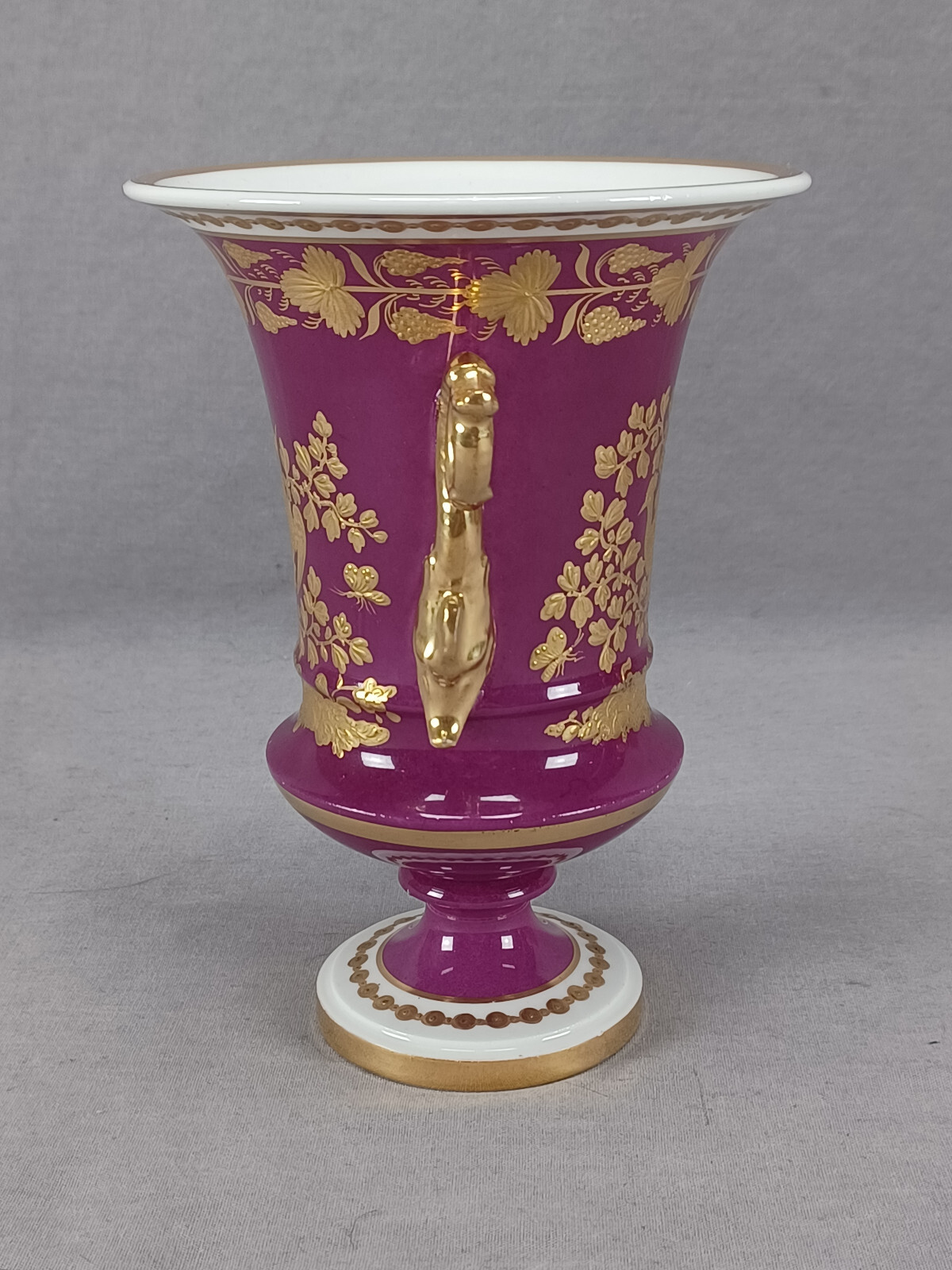 Spode Pattern 3993 Raised Gold Exotic Bird Cranberry 6 1/8 Inch Vase Circa 1822
