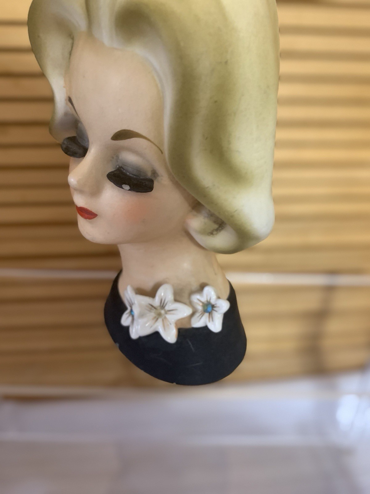 Napco C6431 Vintage Lady Head Vase 6” tall