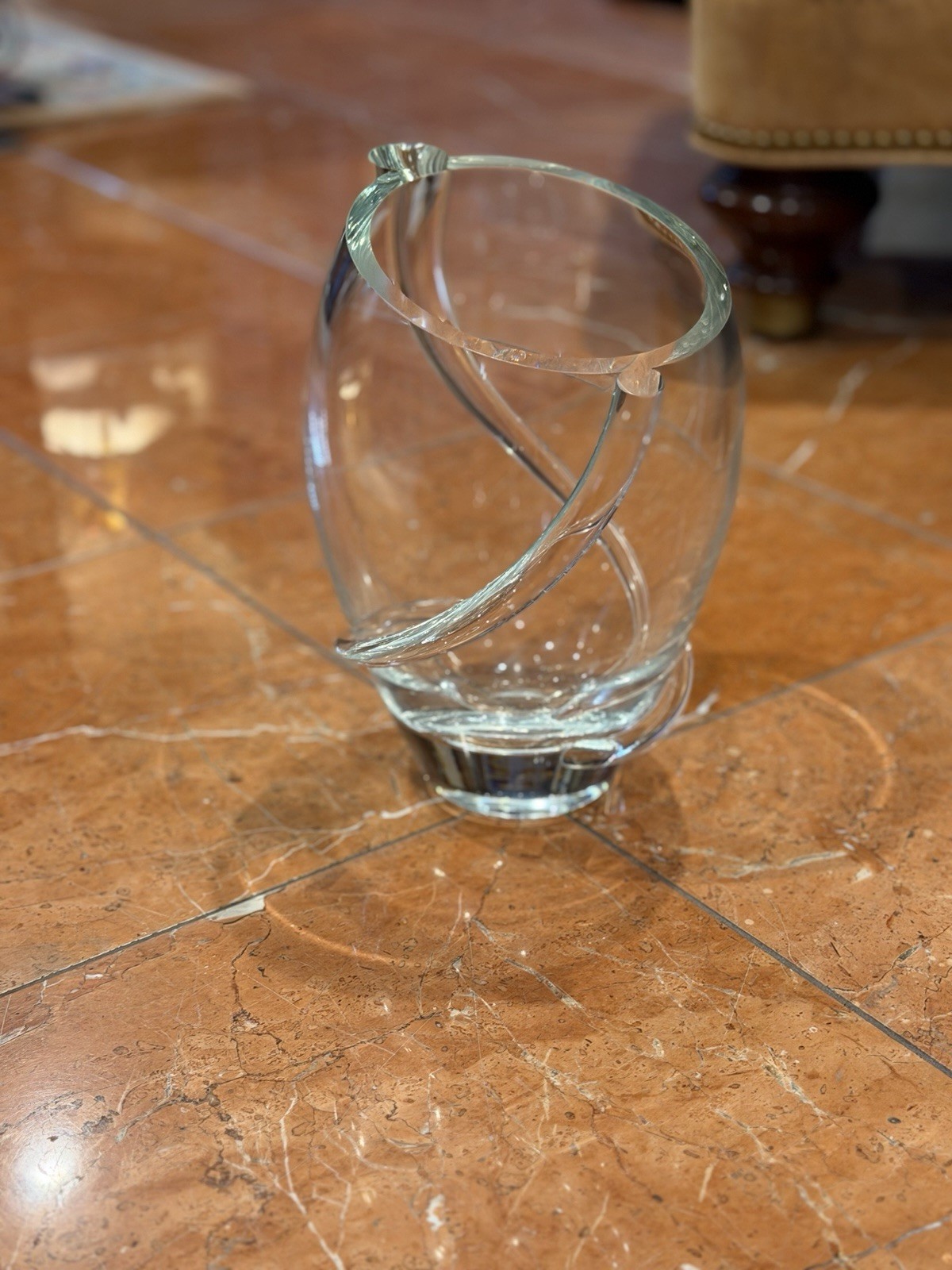 BADASH CONTEMPORARY CRYSTAL ART GLASS 9.5″ VASE HEAVY APPLIED SWIRL RIBBON EUC