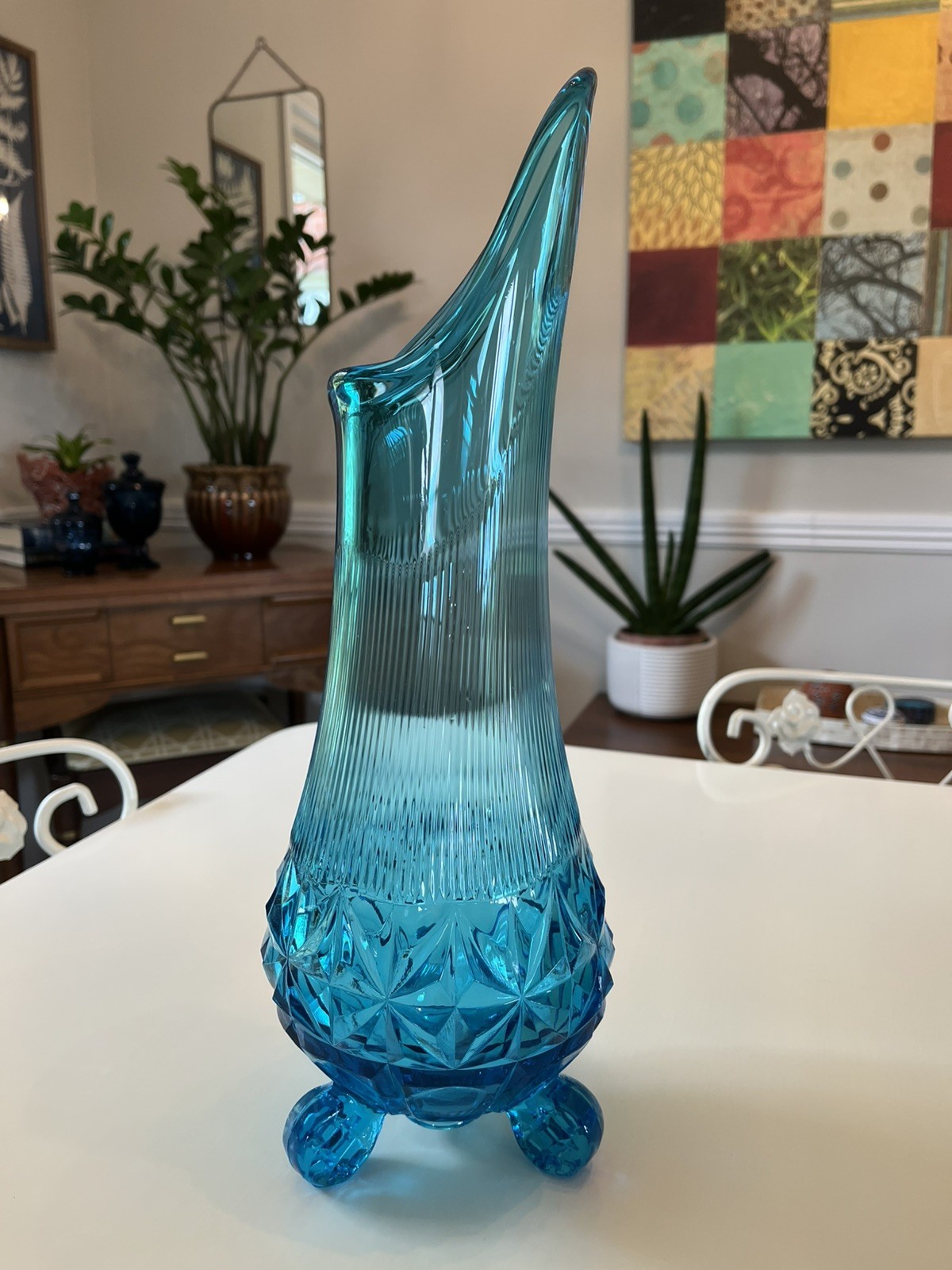 Vintage LE Smith Blue Three 3 Wheeler Swung Vase Ribbed Diamond Butt 16” MCM