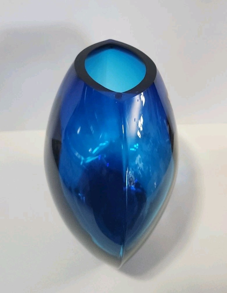 7″ JOSKA DESIGN Silberberg Waldglashütte BOHEMIAN CRYSTAL BLUE VASE, HEAVY 4 LBS