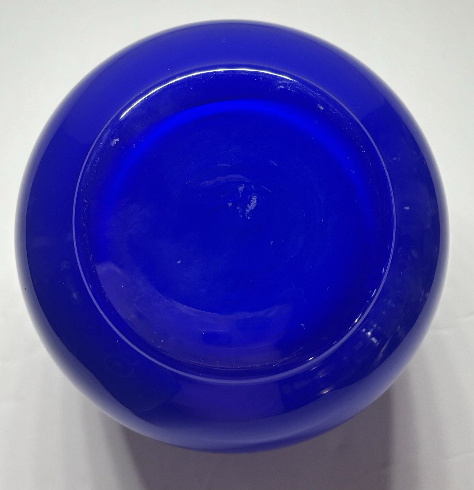 Beautiful Hand Blown Art Glass Cobalt Blue Vase 6” X 5” W Handles Vintage Decor