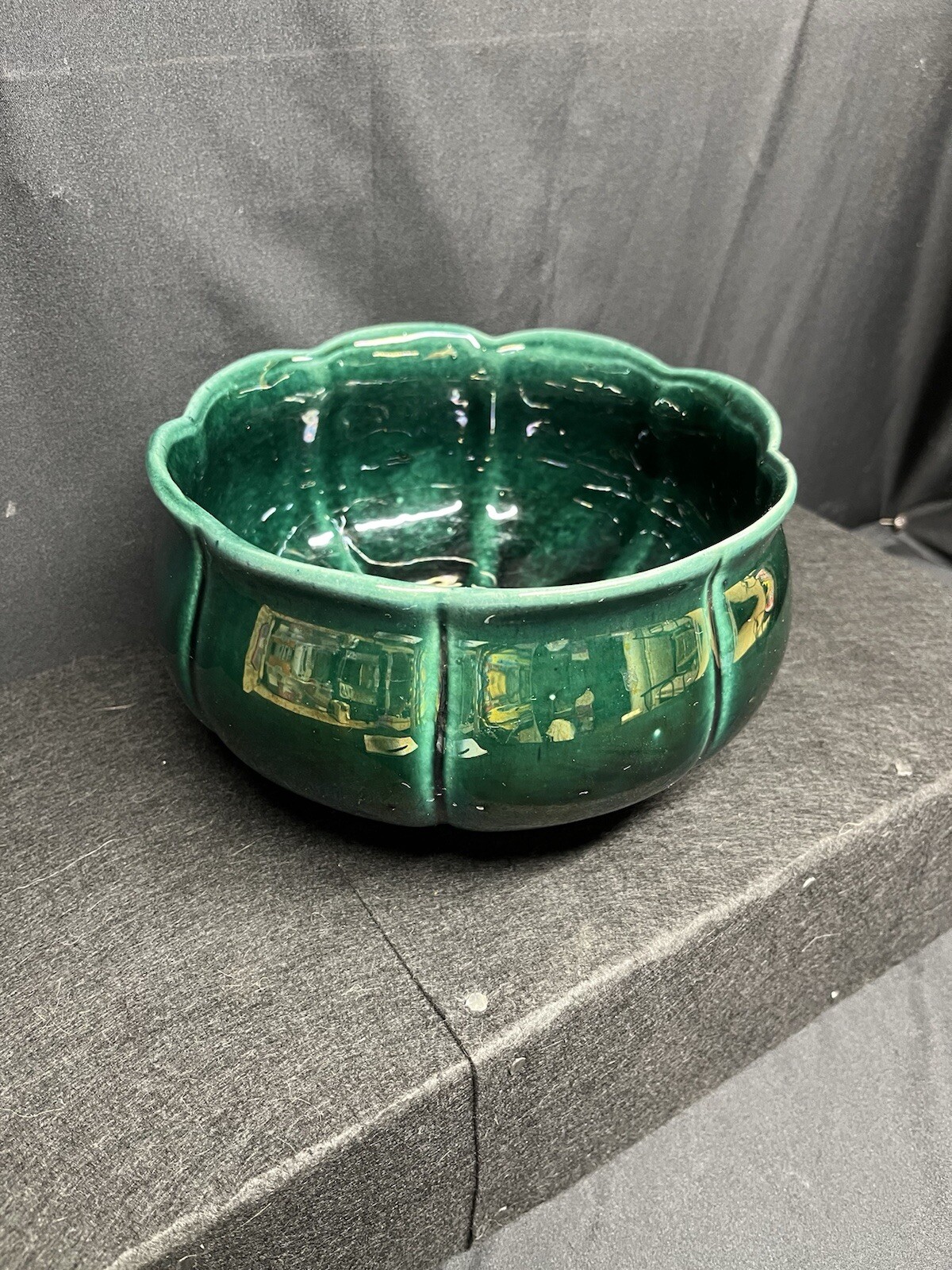 A Unique Vintage Art Deco UPCO Green 8 Panel Pottery Planter Minor Chip