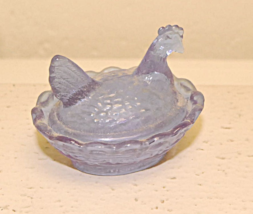 Boyd Glass Miniature Hen on Nest Salt purple lilac heather bloom marked Boyd