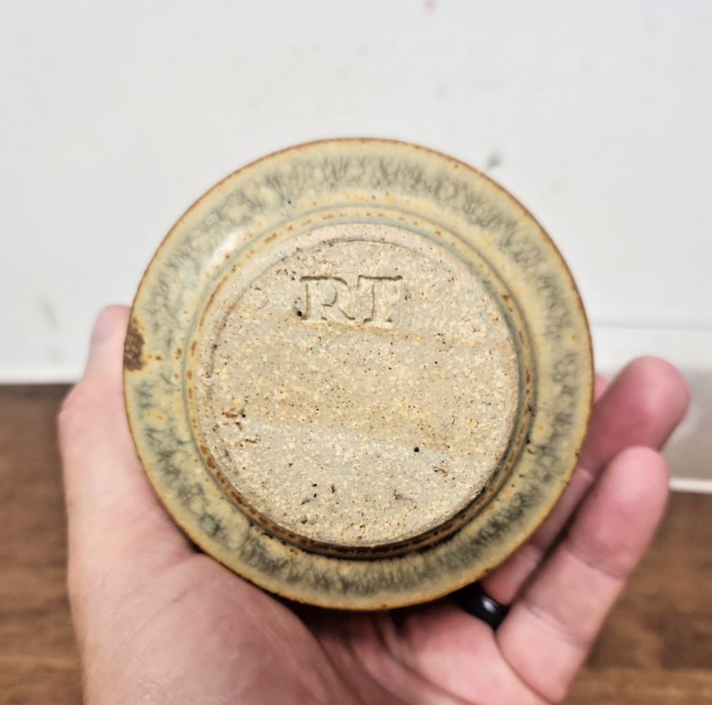 RON TAYLOR POTTERY KCAI EARTHEN RIBBED VASE