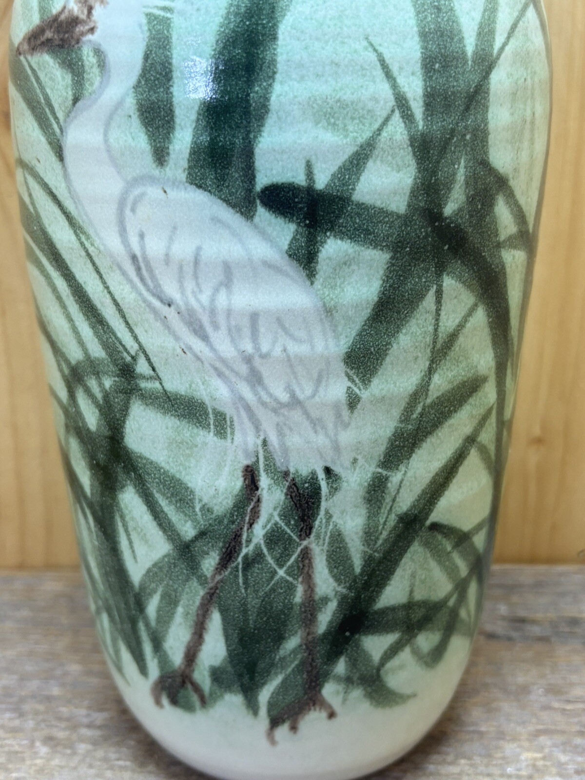 Rare Art Pottery Vase Large Pale Green Heron Egret Crane Coastal Scene Wetlands