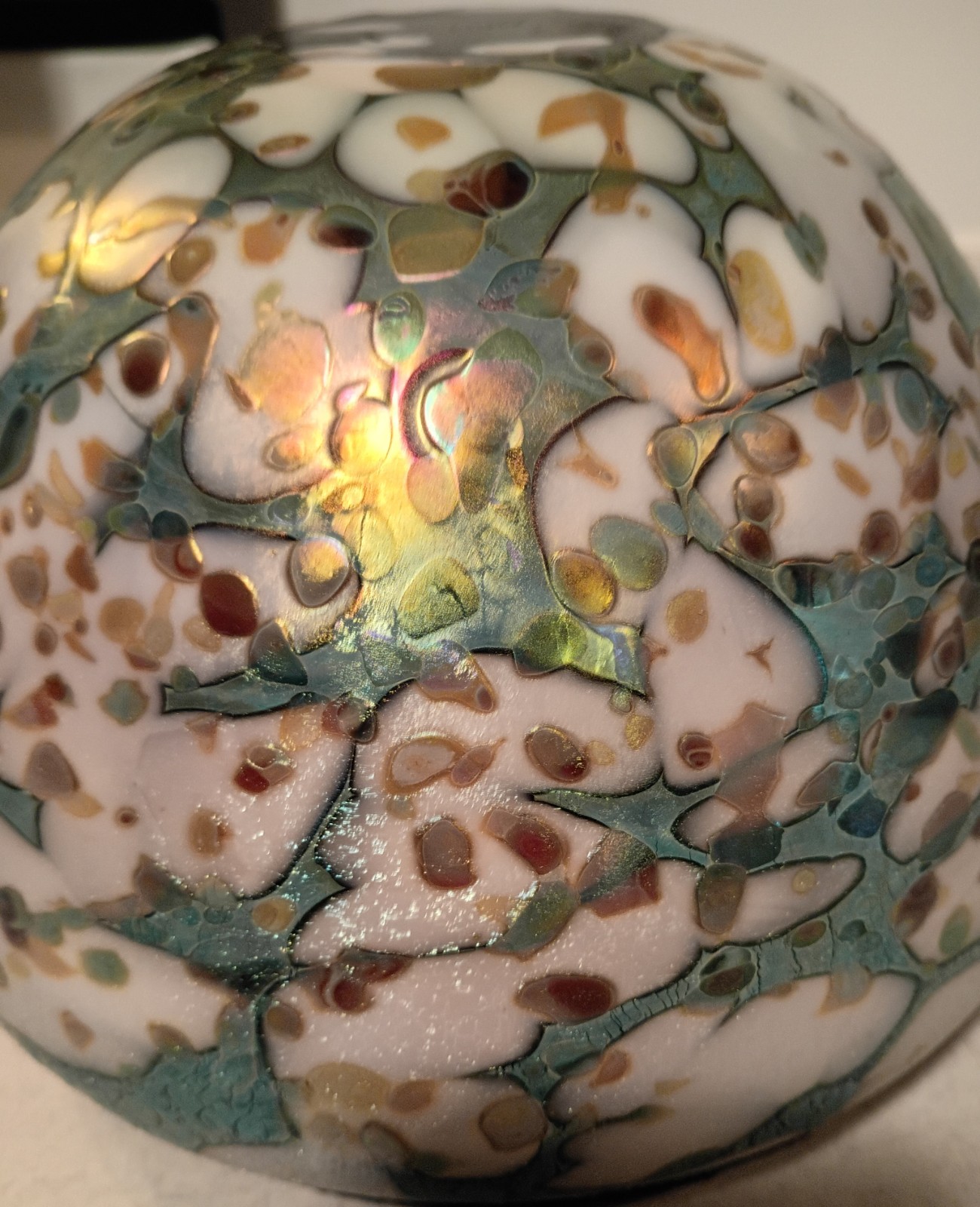 Amazing 2008 Signed Robert Eickholt Iridescent Cypriot Monet Art Glass Vase