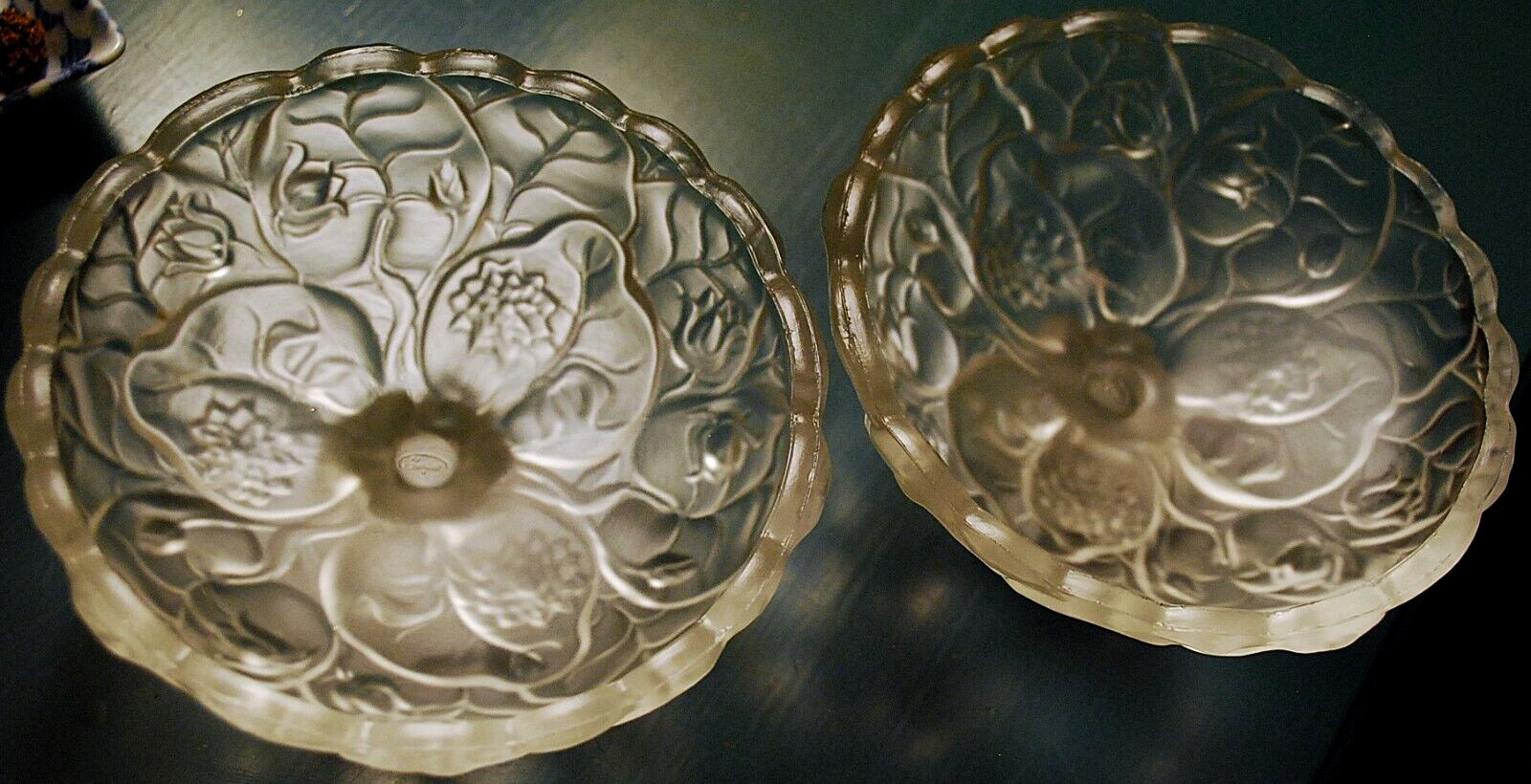 Vtg Set 2 FENTON Clear ‘WATER LILY CRYSTAL VELVET’ Single Light Candle Holders