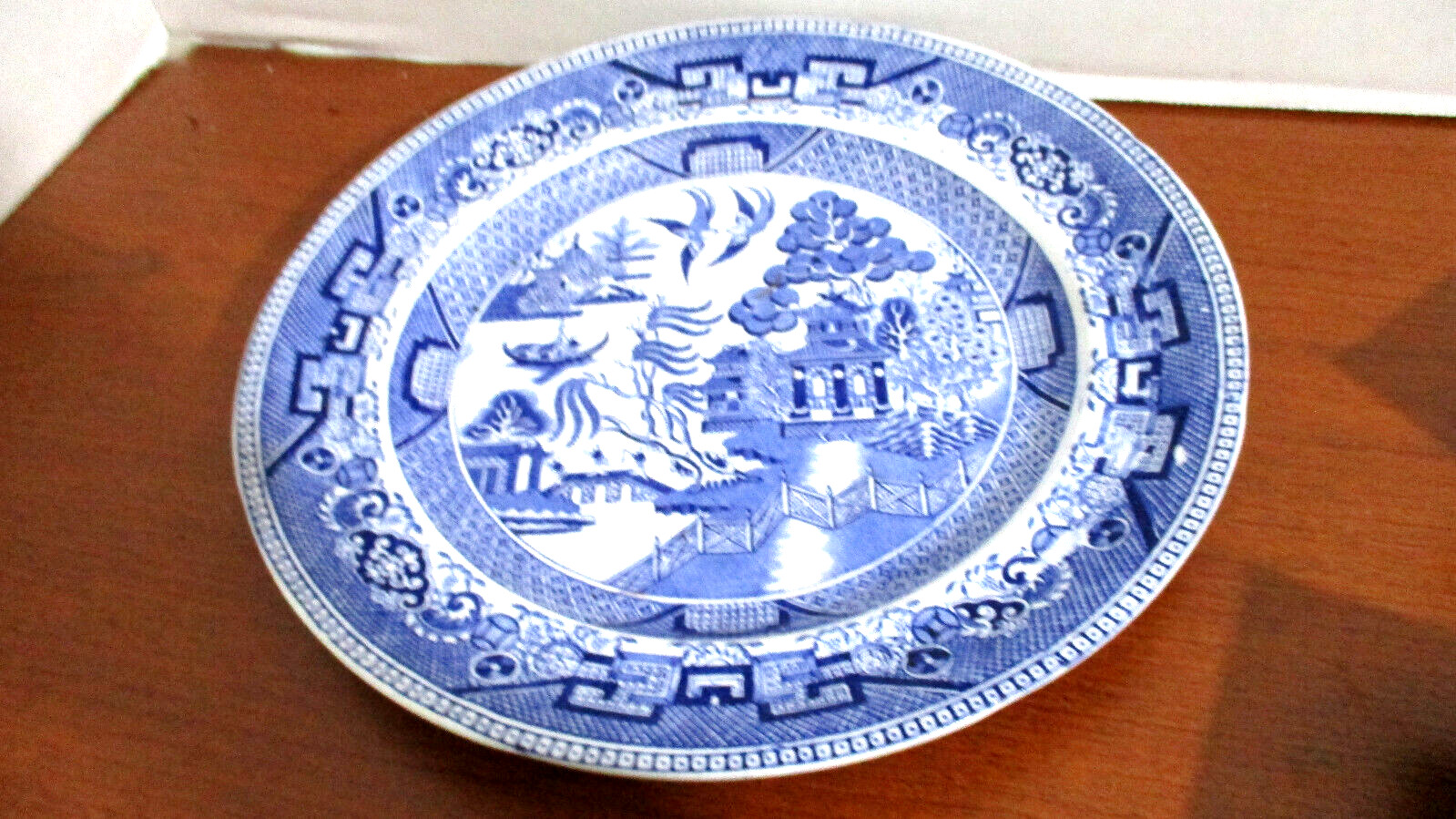 Cobalt Blue & White SEMI CHINA ORIENTAL THEME DECORATIVE PLATE~10.5″ Diameter