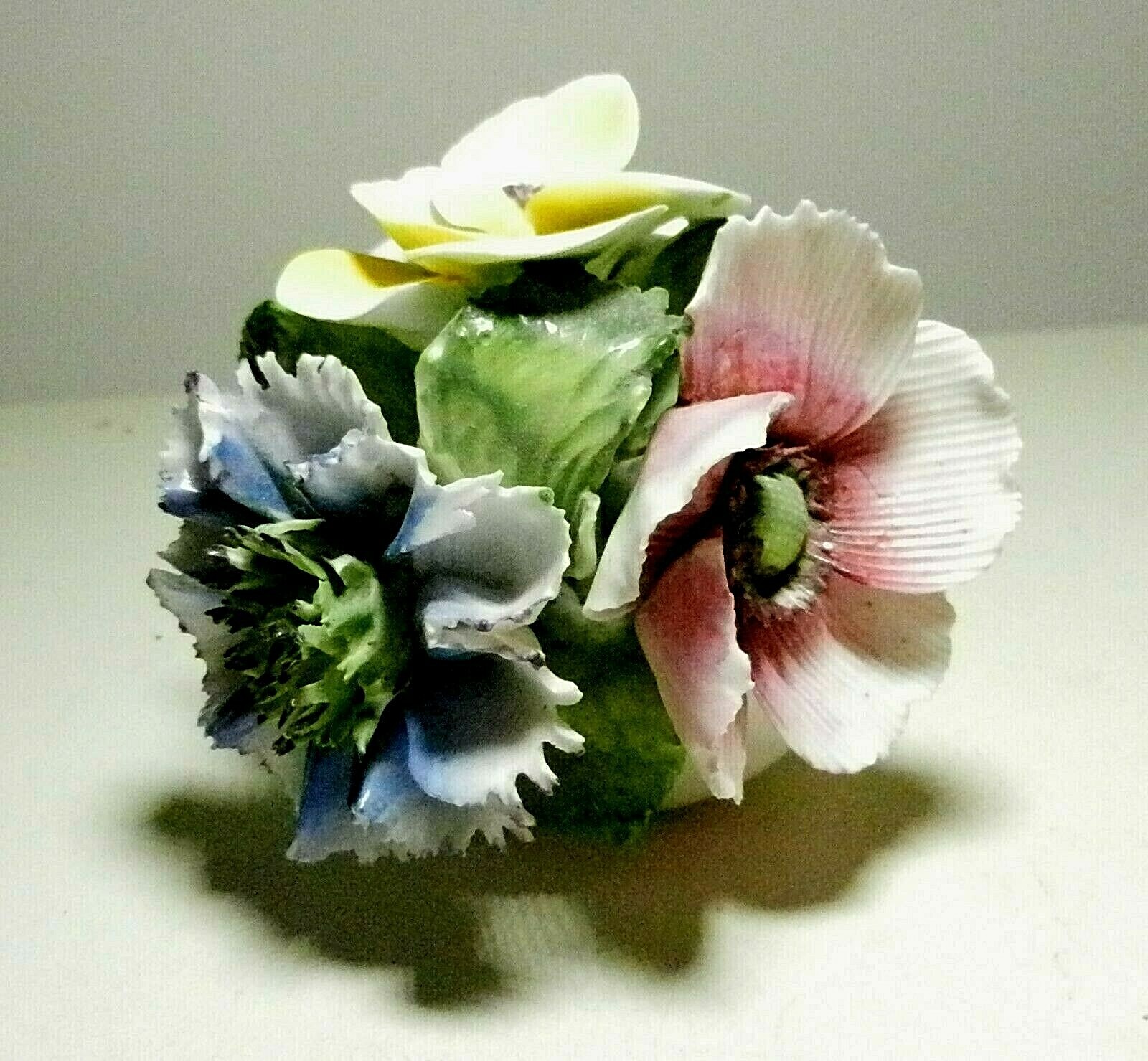 REGAL Staffordshire Fine Bone China Flower Arrangement in a Vase-Made in England