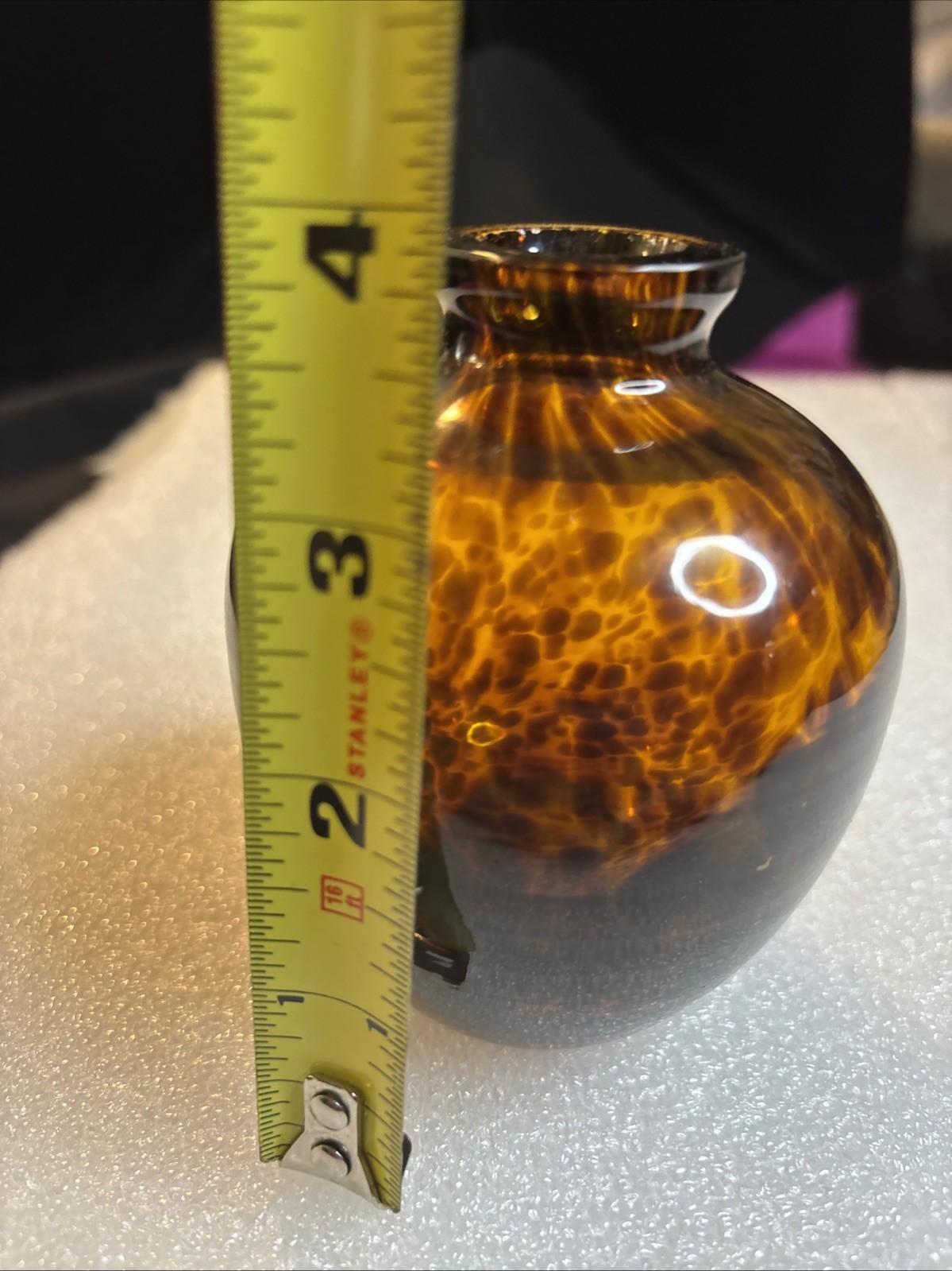 Vintage glass tortoise shell amber/brown vase 4″ high