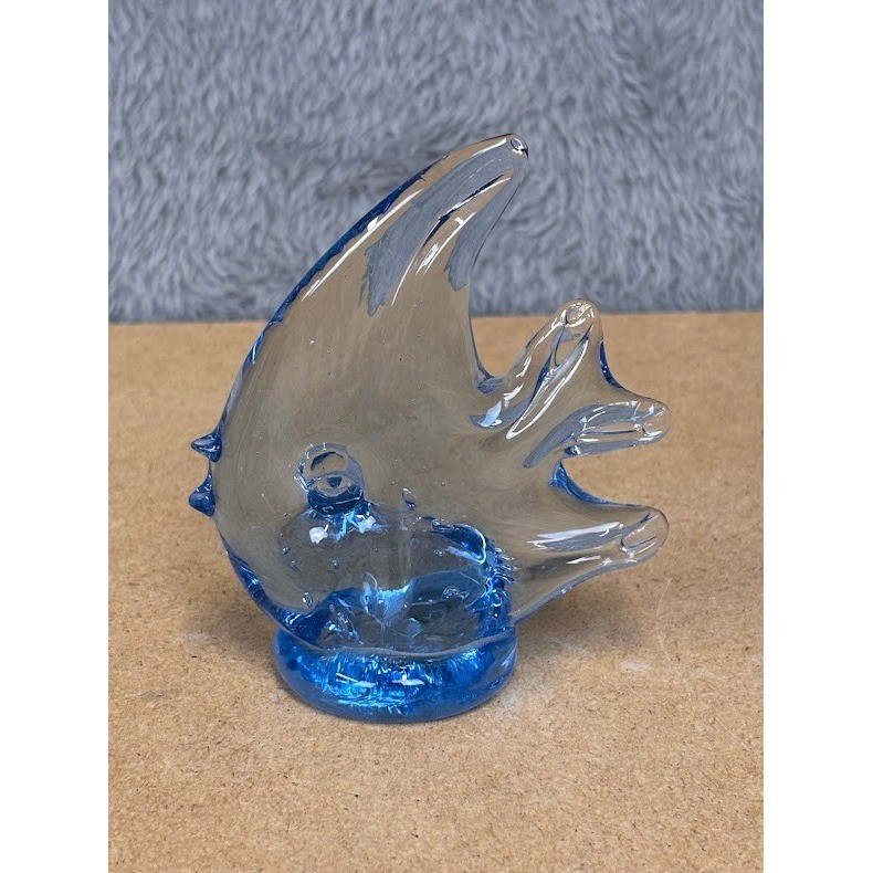 Hand Blown Blue and Clear Art Glass Tropical Fish Figurine Marine Decor 3.25in