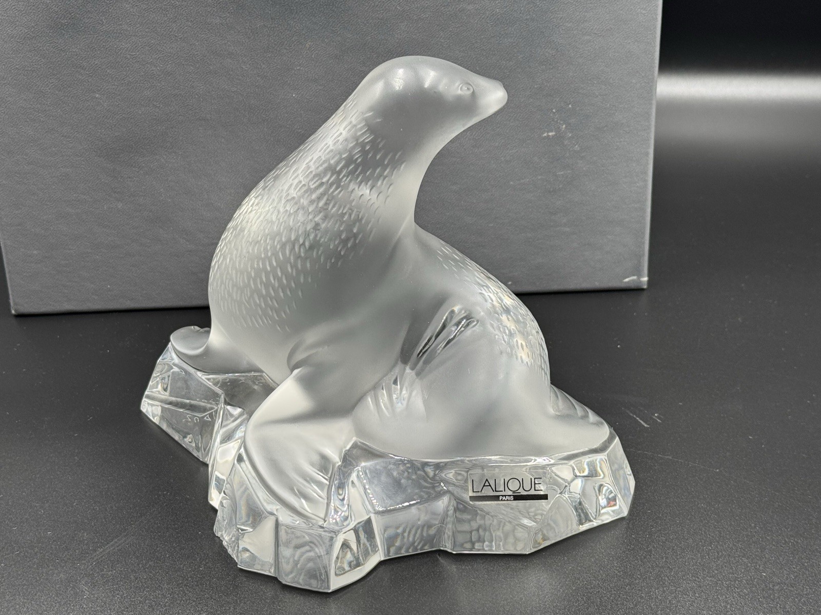 Lalique France “Ooglit the Sea Lion” 1992 Collection Seal Figure #11744 (As-Is)