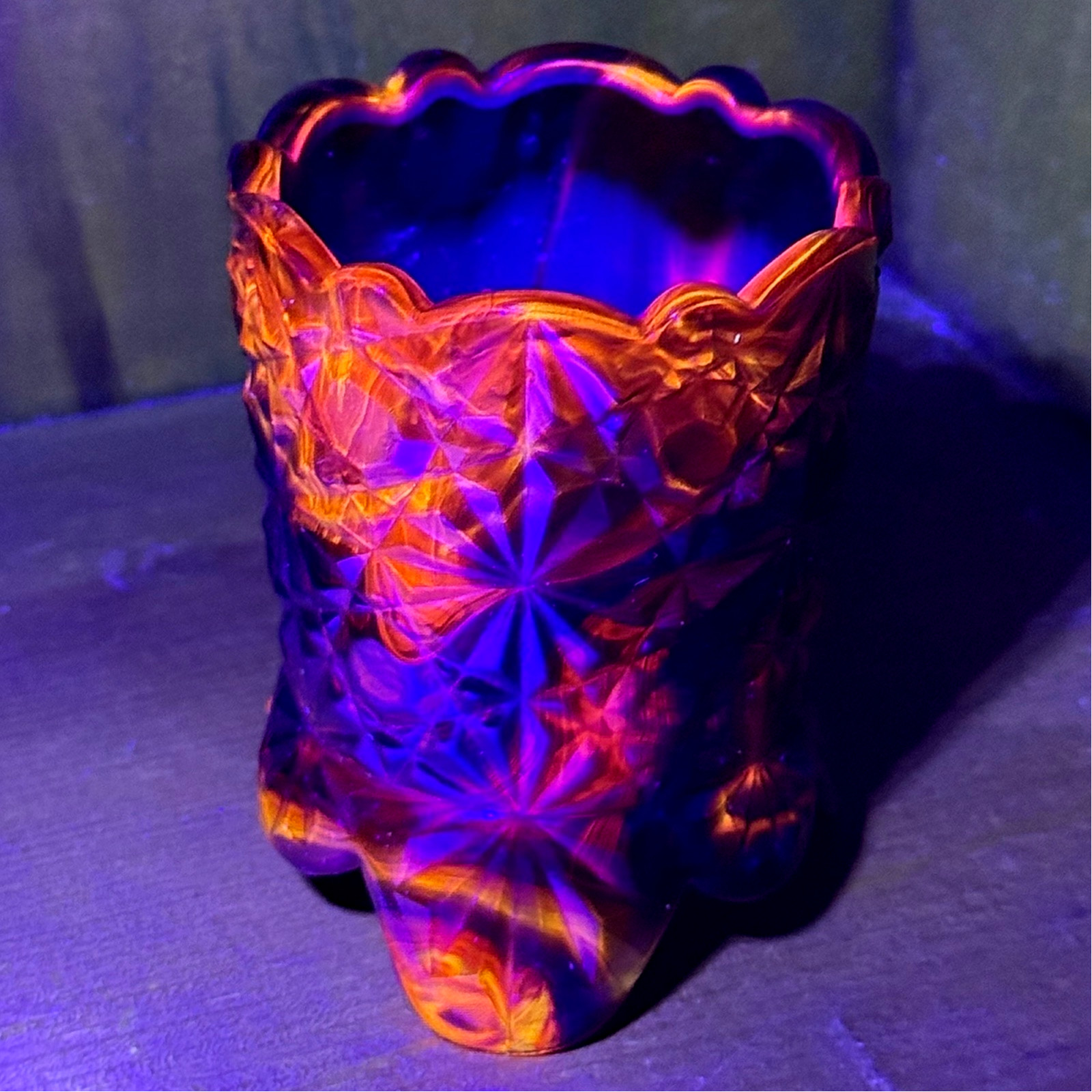 Boyd Glass Daisy Button Toothpick Holder 1999 Autumn Harvest GLOWS OOAK B1817