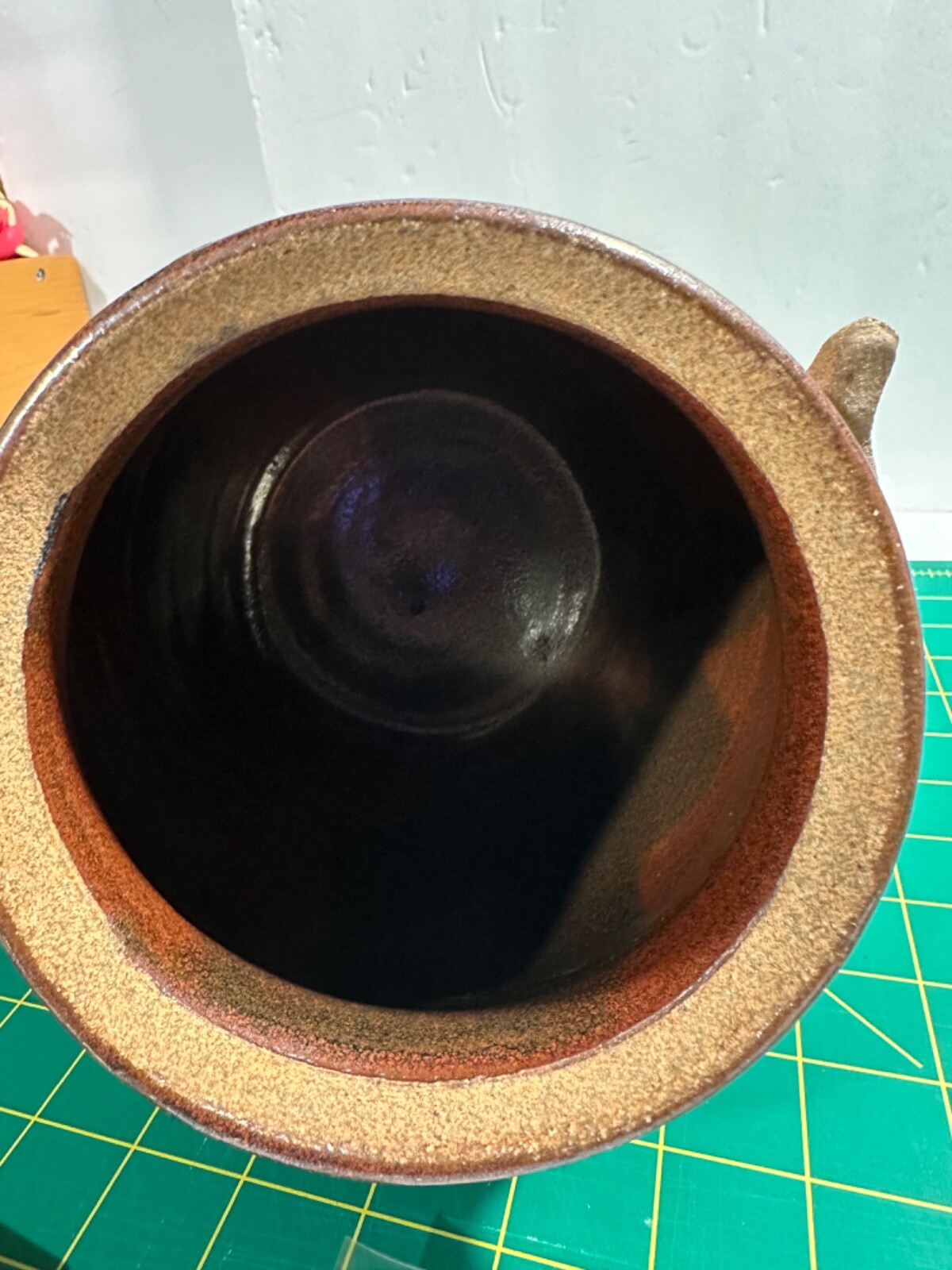 VTG Unique Large Art Pottery Vase W/Applied 3D Bunny Rabbit Glazed/Signed READ