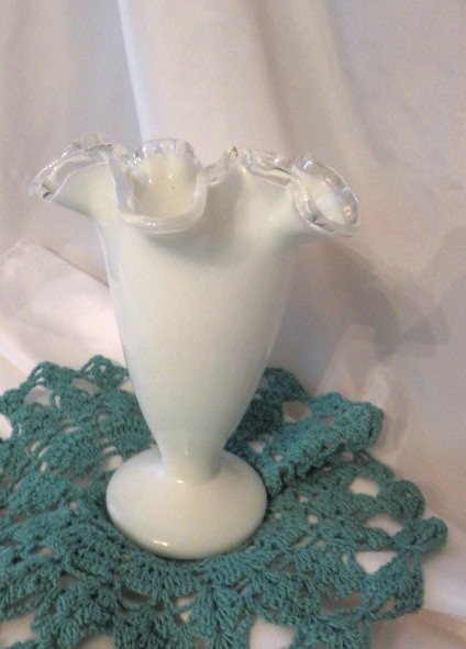 Vintage Fenton White Silver Crest Ruffled Edge Vase Milk Glass 6.50″