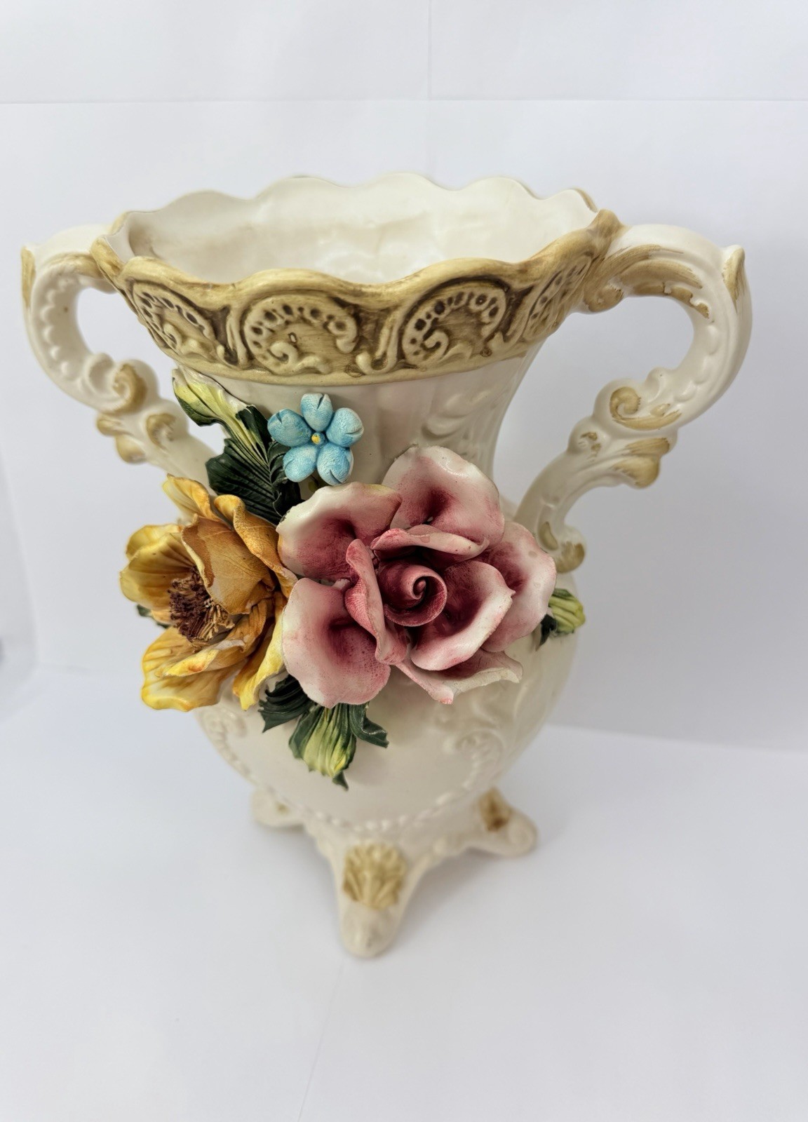VINTAGE CAPODIMONTE DOUBLE HANDLE FOOTED VASE 10” ROSES Pink and Yellow