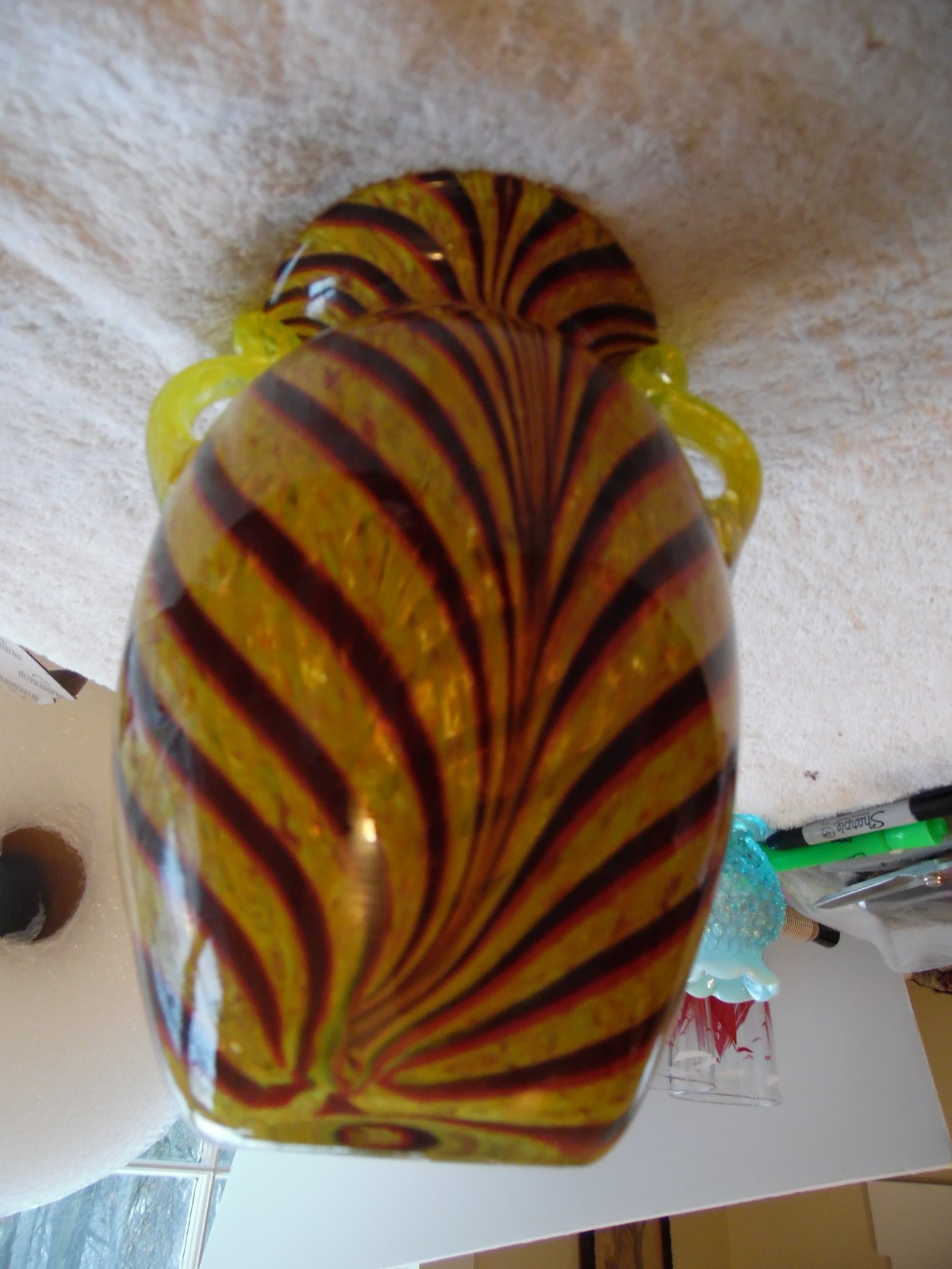 Vtg Art Glass Murano, Tiger Stripe, Urn, Swirl, Feather, Vase 7 1/4″ Inches Tall