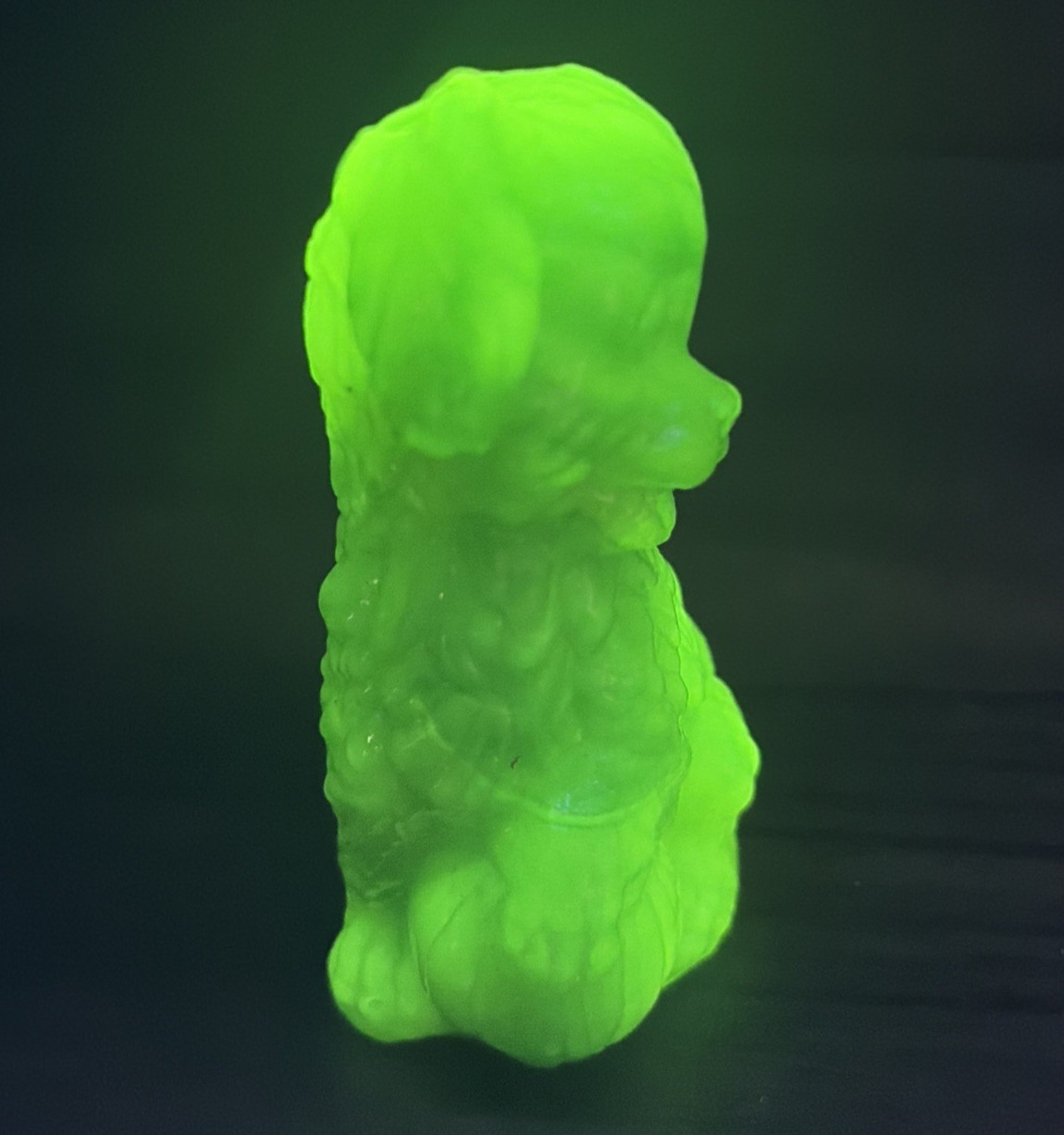 Boyd Skippy Dog Figurine Mint Green Slag 3.5″ Vaseline Uranium Glass Glow HTF