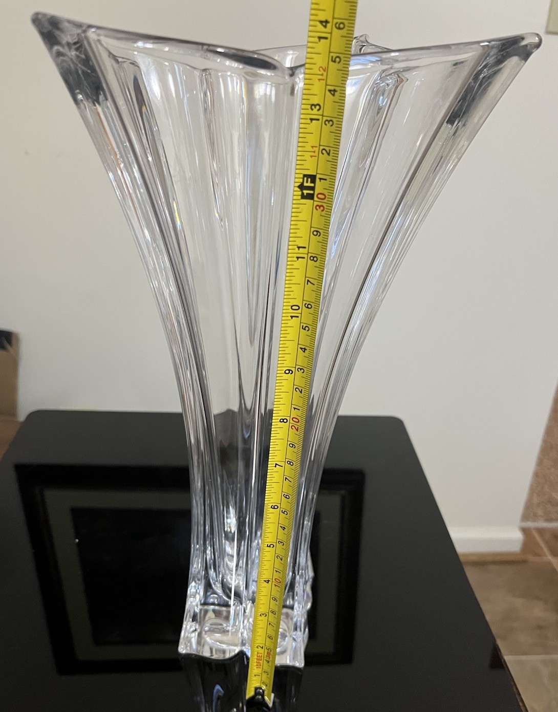 Mikasa FLORALE Petal Vintage Tall Heavy CRYSTAL VASE 14-inch DISPLAY CENTERPIECE