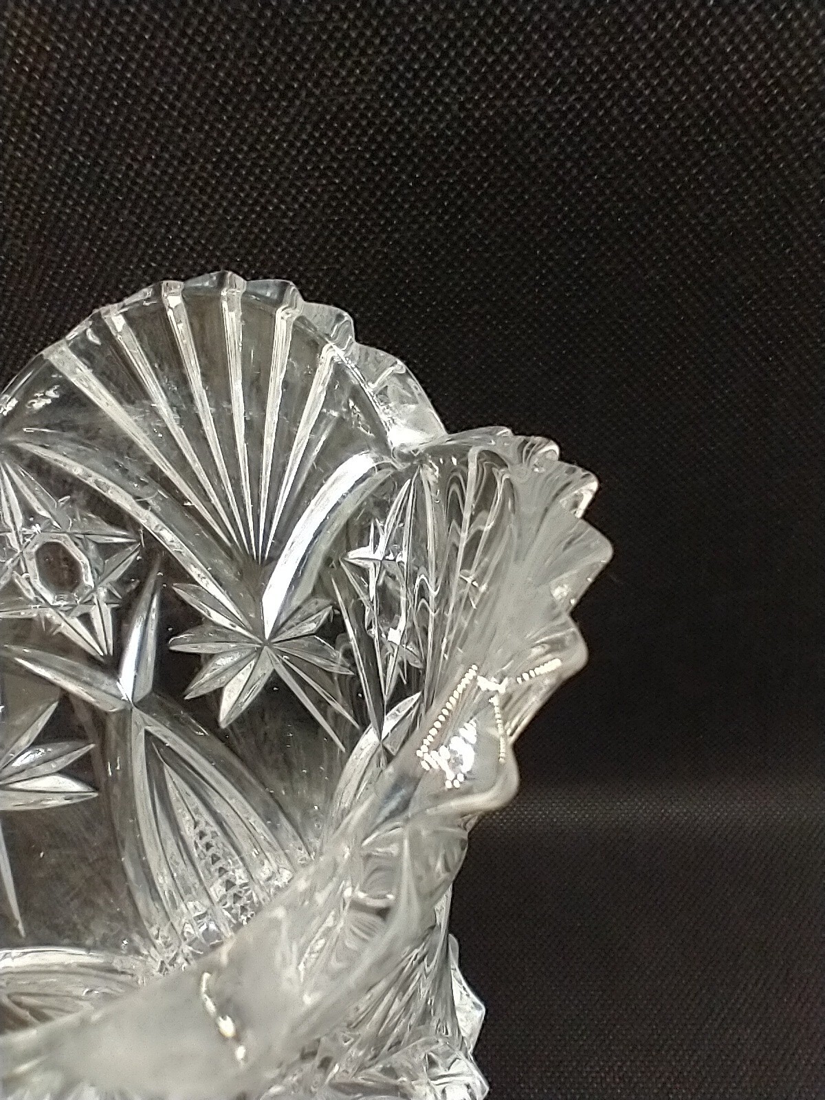 J. G. Durand Cristal D’Arques 24% Lead Crystal Vase In The Vincennes Pattern 7″
