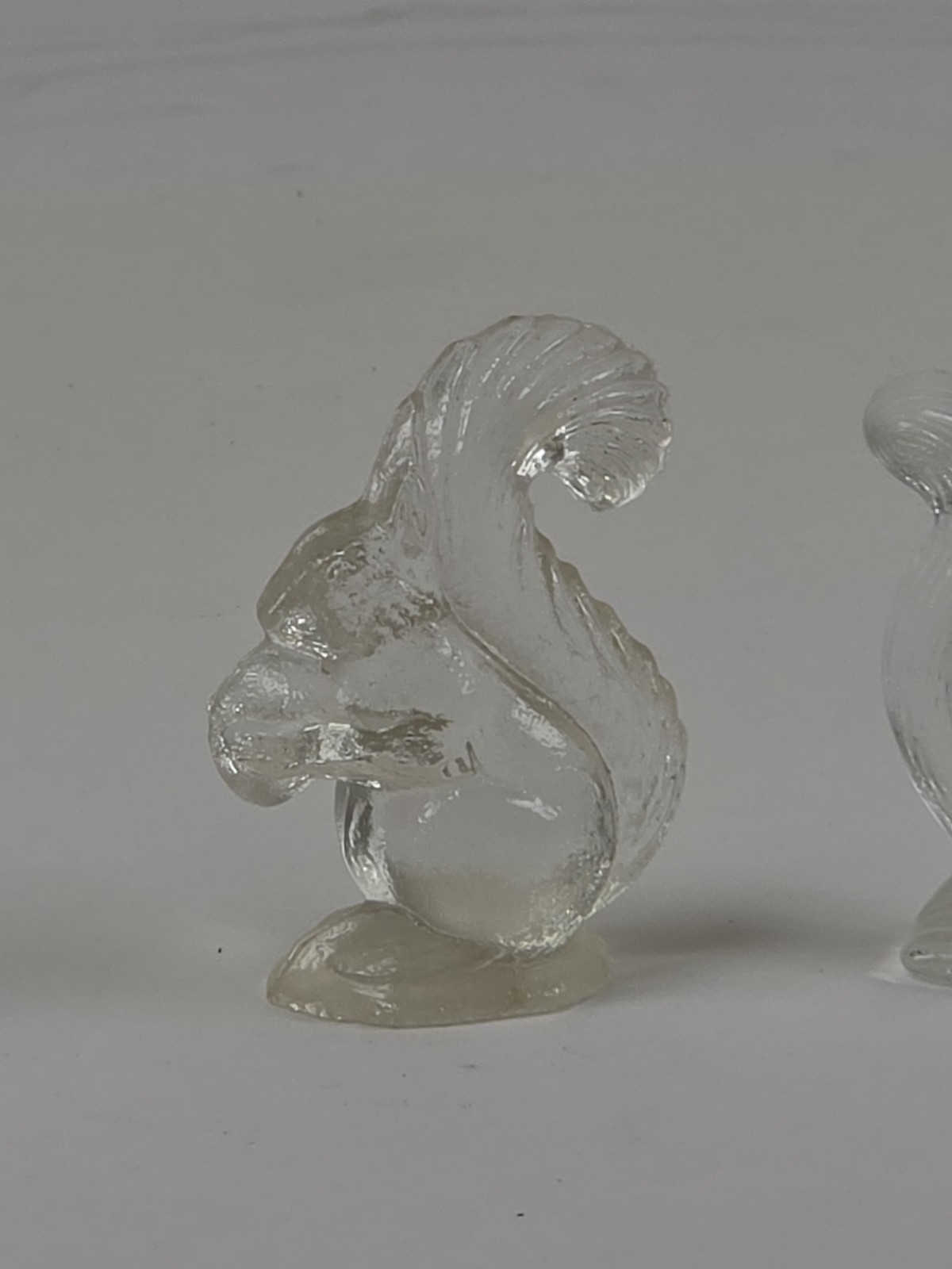 Lot of 2 L.E. Smith Stippled Glass Squirrel 2.25″ 1.8 oz