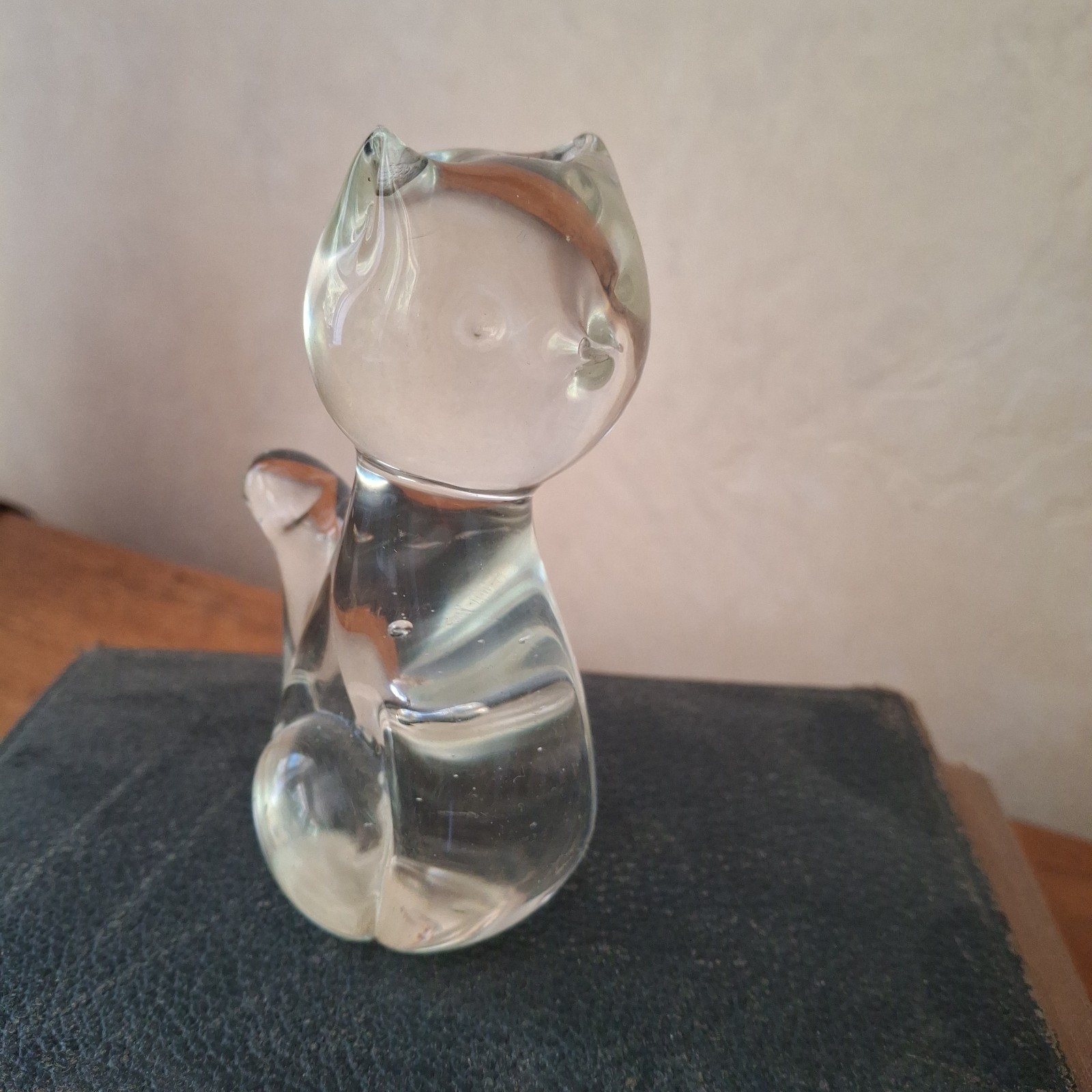 Vintage Clear Blown Glass Sitting Kitty Cat Figurine Paperweight Unique Gift