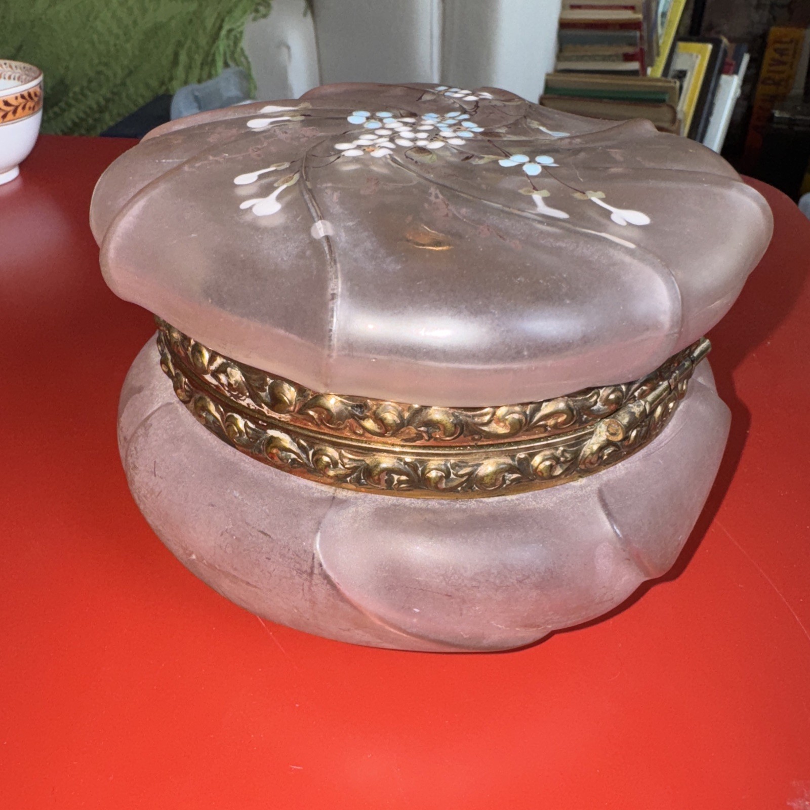 Wavecrest Hinged Crystal Satin Glass Dresser Box Frosted Enamel Floral
