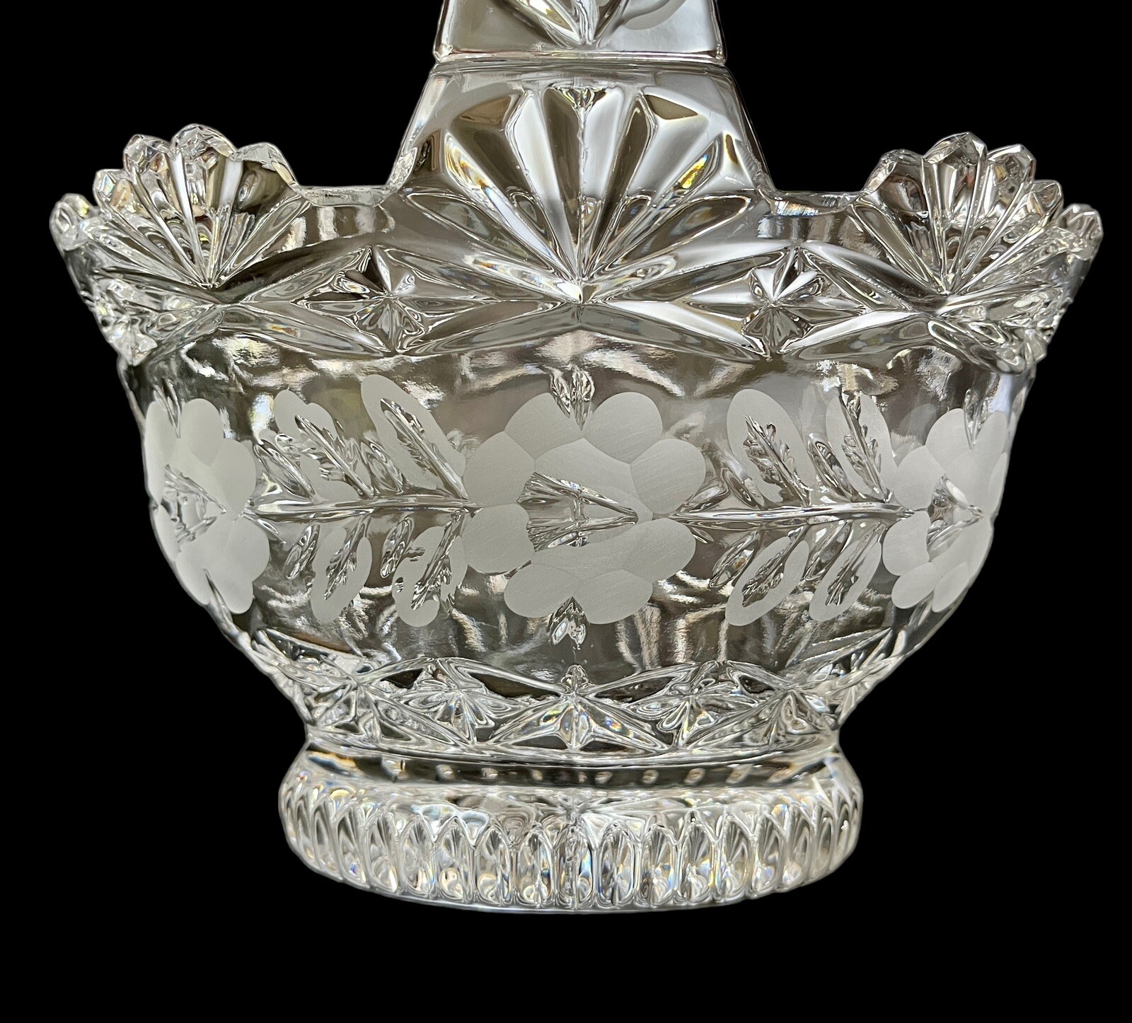 9” Lead Crystal Handled Basket Crystal Clear Industries Poland CCI19 Excellent
