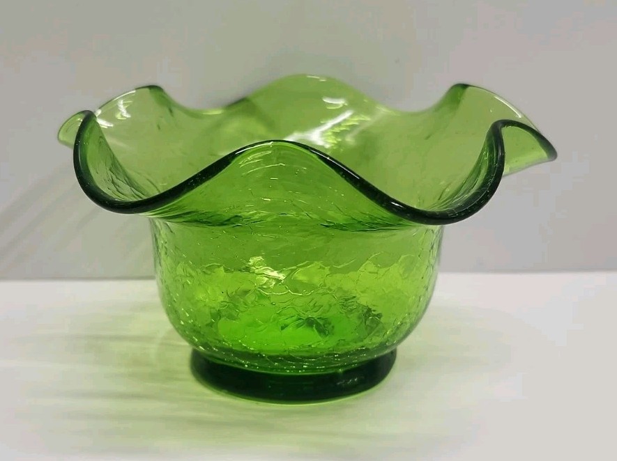 Uranium Crackle Glass Ruffle Bowl “Spring Green” Kanawha Glass Company Glows