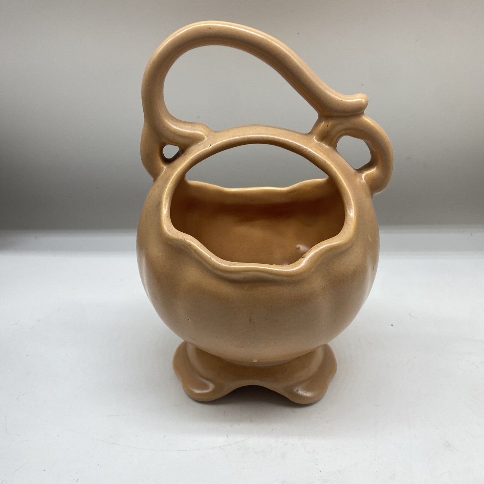 Weller Art Pottery Peach Bisque White Flowers Planter Basket Vase – VINTAGE