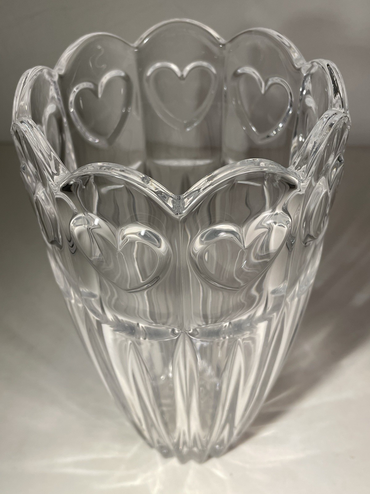 Vintage Heavy Ribbed Cut Crystal Vase Clear 7-3/8” Hearts Pattern Scalloped Rim
