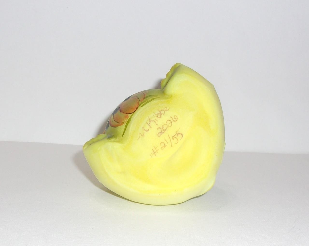 Fenton Glass Yellow Surprised Hippo w Halloween Cat Figurine Ltd Ed 21/55 Kibbe