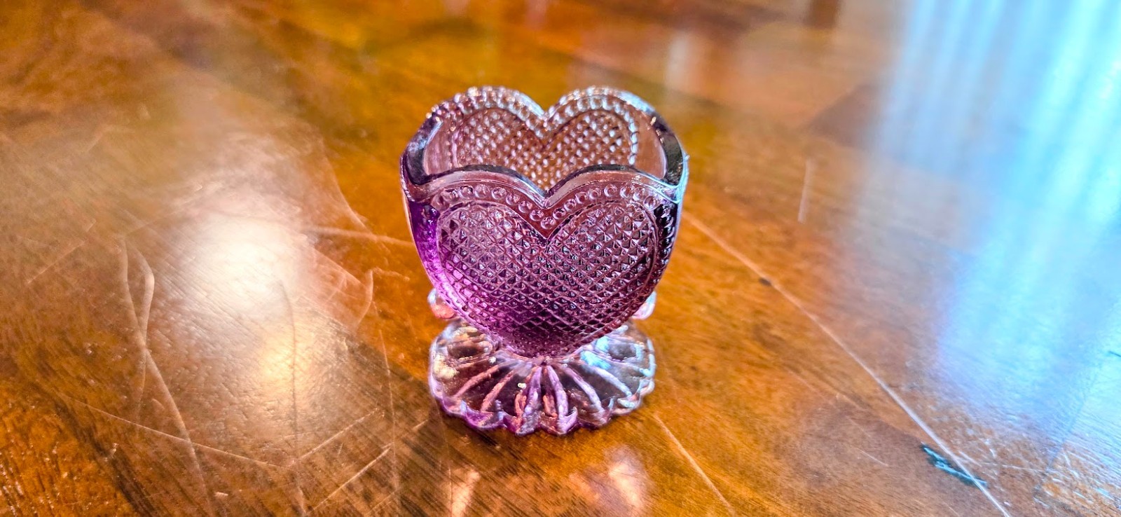 Vintage Boyd Art Glass Amethyst Purple Toothpick Holder Heart Shaped Degenhart
