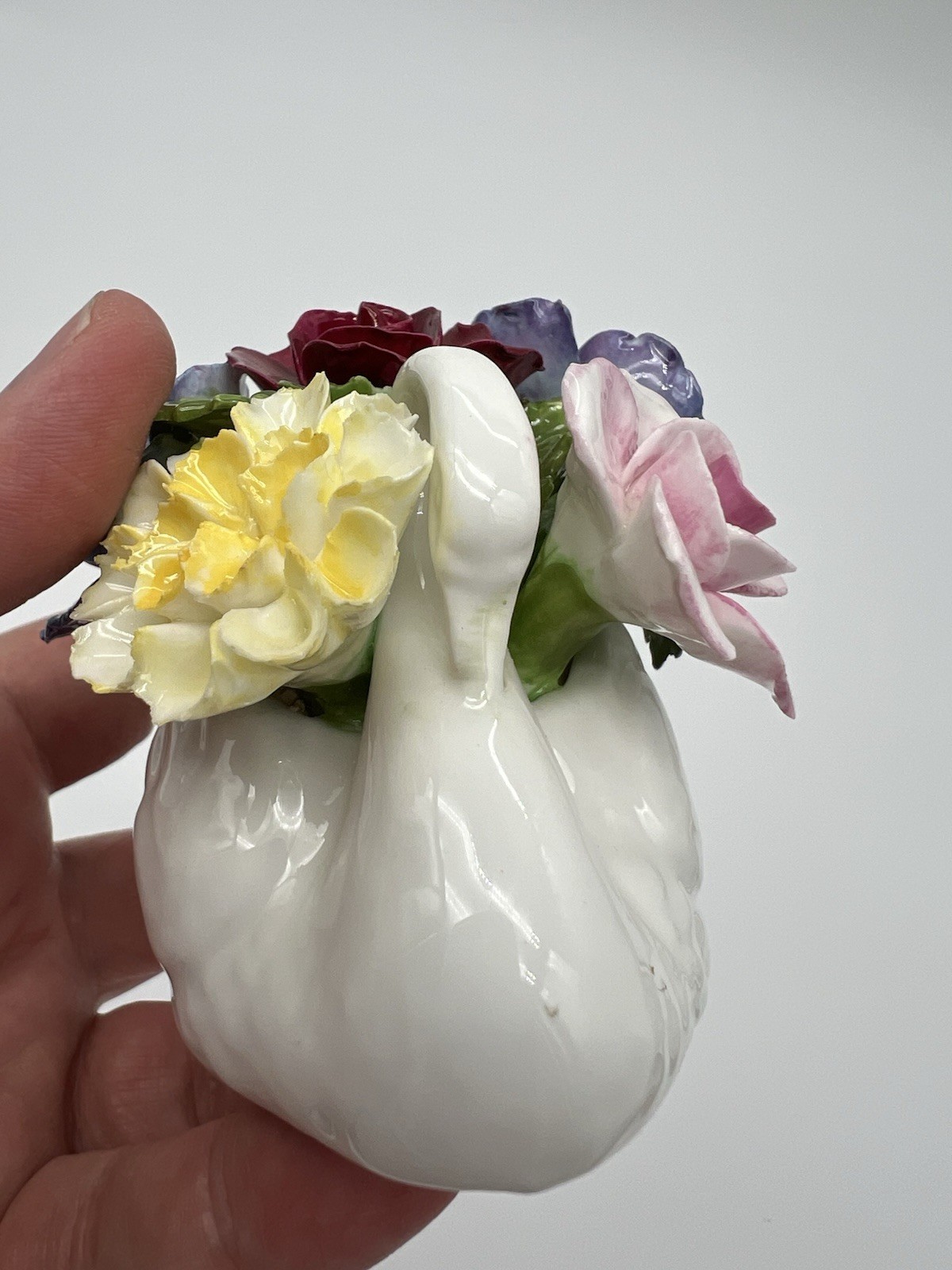 Aynsley Swan Bouquet 4.5″ England Fine Bone China Perfect Condition